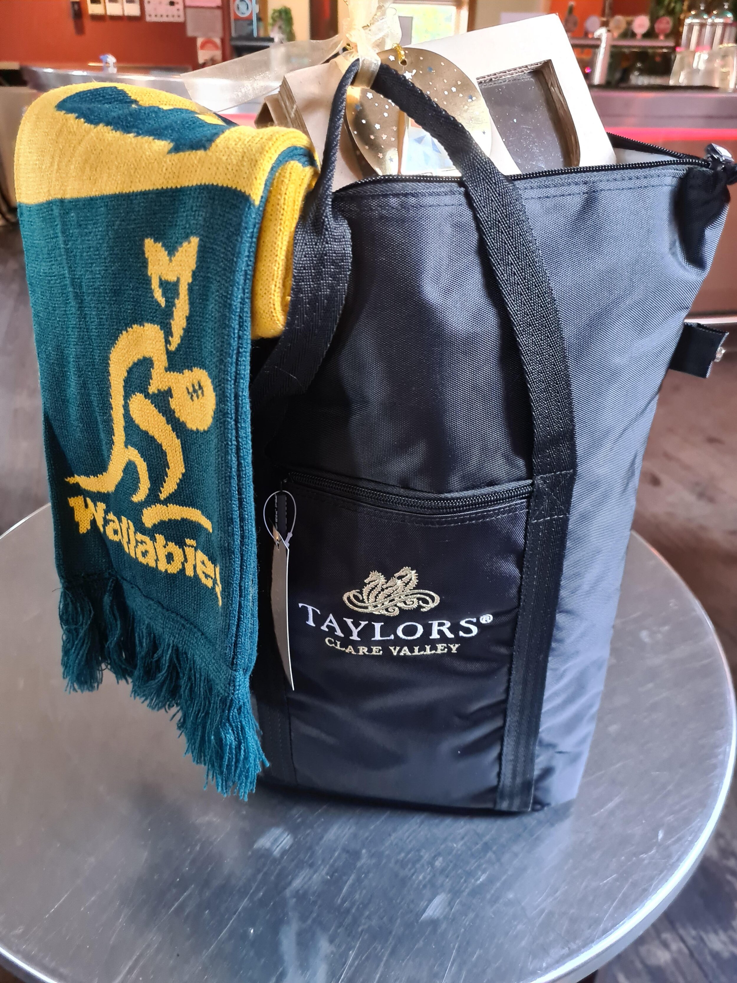 Taylors Cooler Bag + Chardonnay &amp; Pinot Noir Hamper