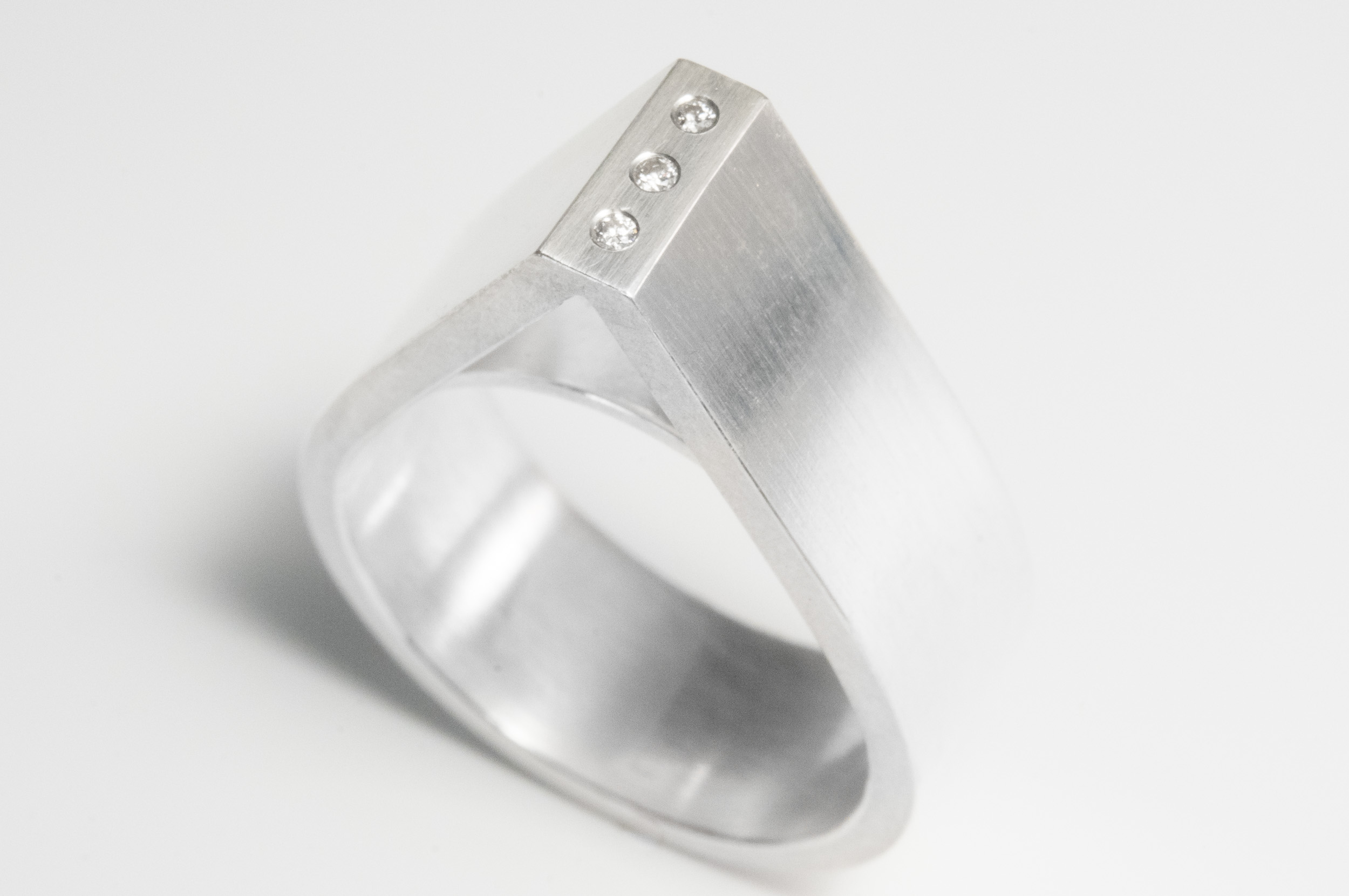 Seed Pod Ring w/Diamonds
