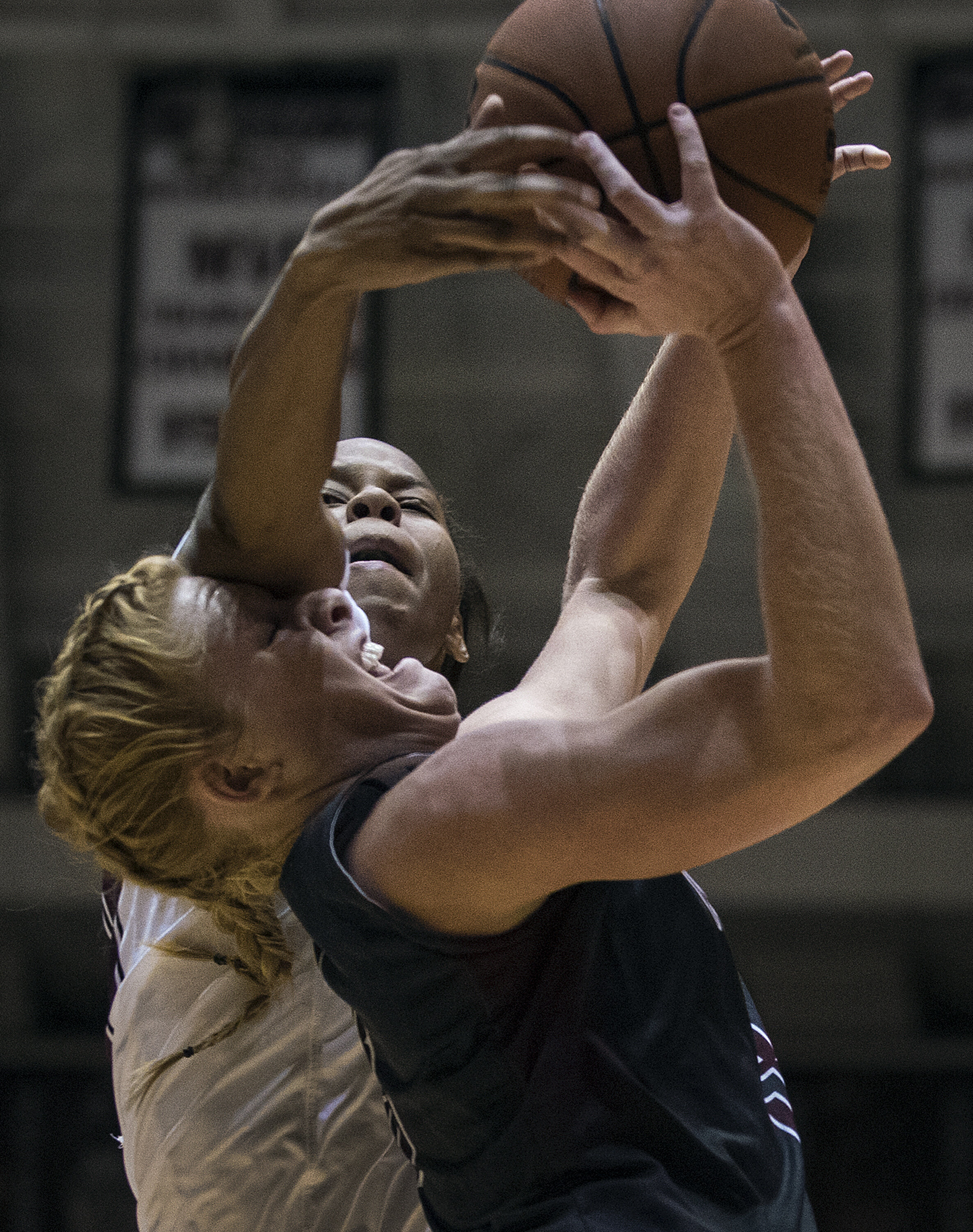  Southern Illinois guard Brittney Patrick attempts to block a layup by Owls guard April Gebke during SIU’s 78-58 exhibition win against William Woods University on Oct. 27 at SIU Arena in Carbondale, Illinois.  