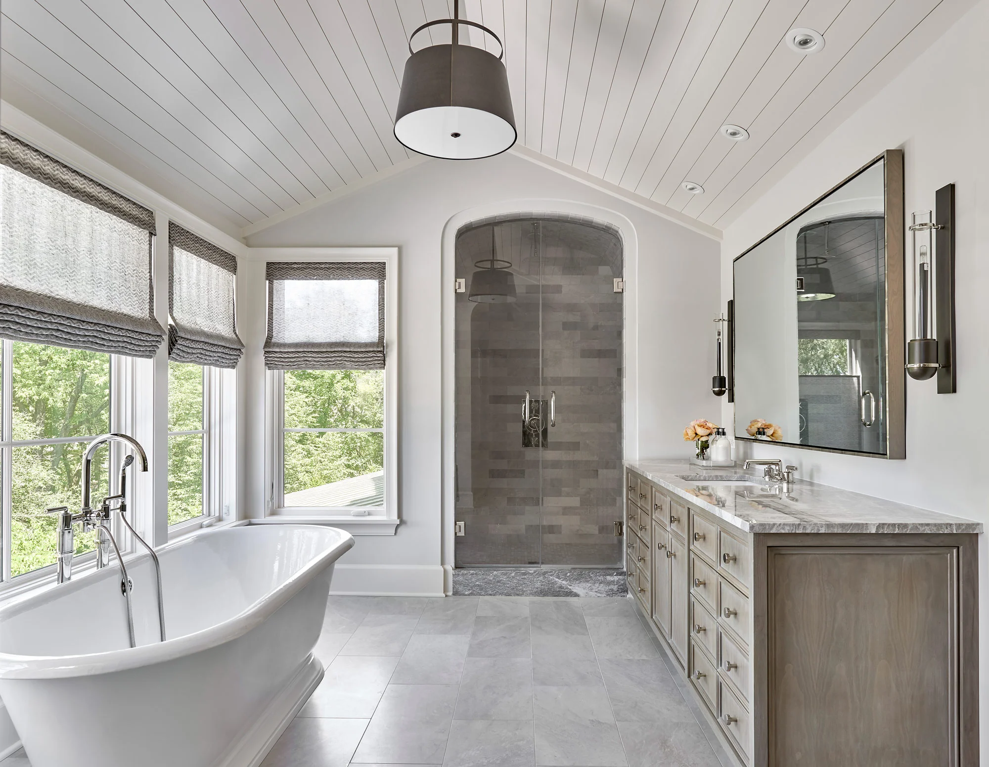 silva_012_web_master_bath.jpg
