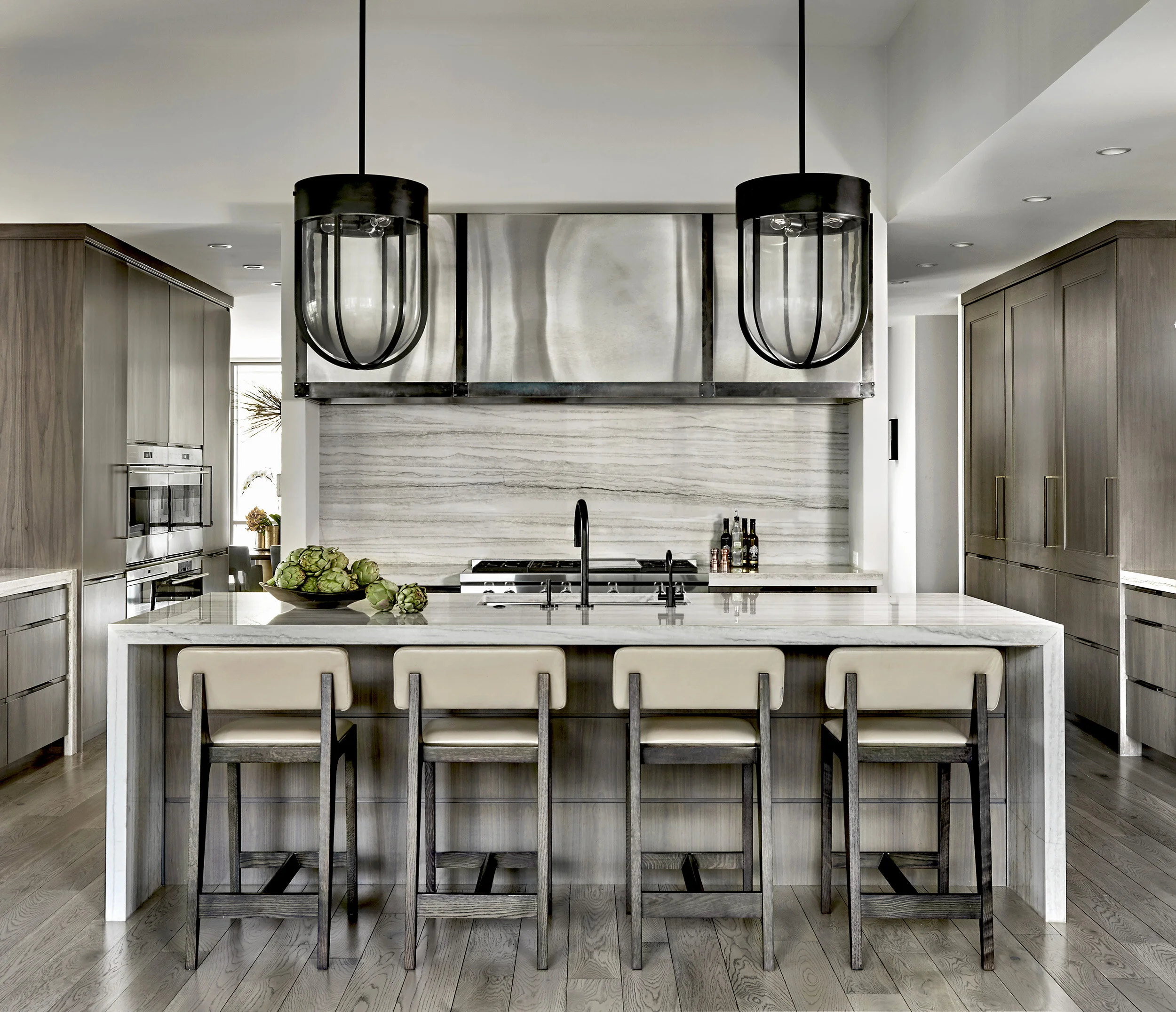 shah_kitchen-toward-range_rt.jpg