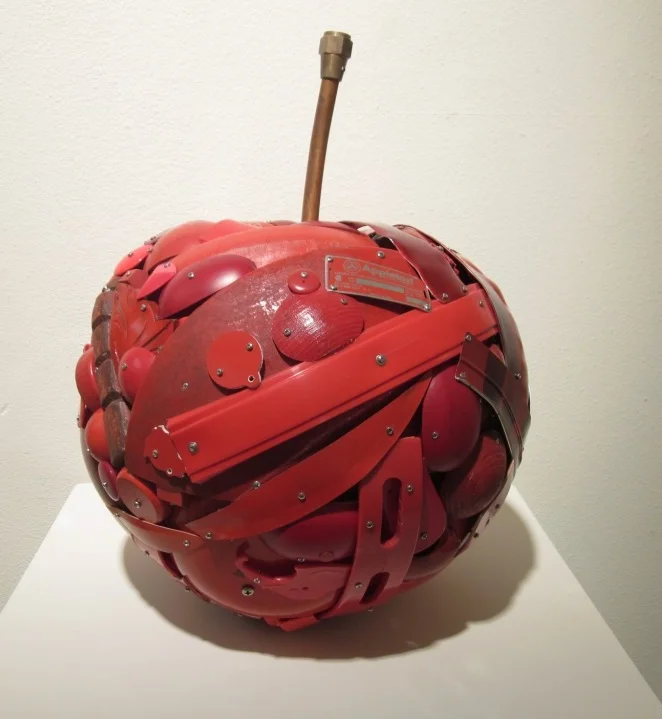 Leo Sewell – “Apple”