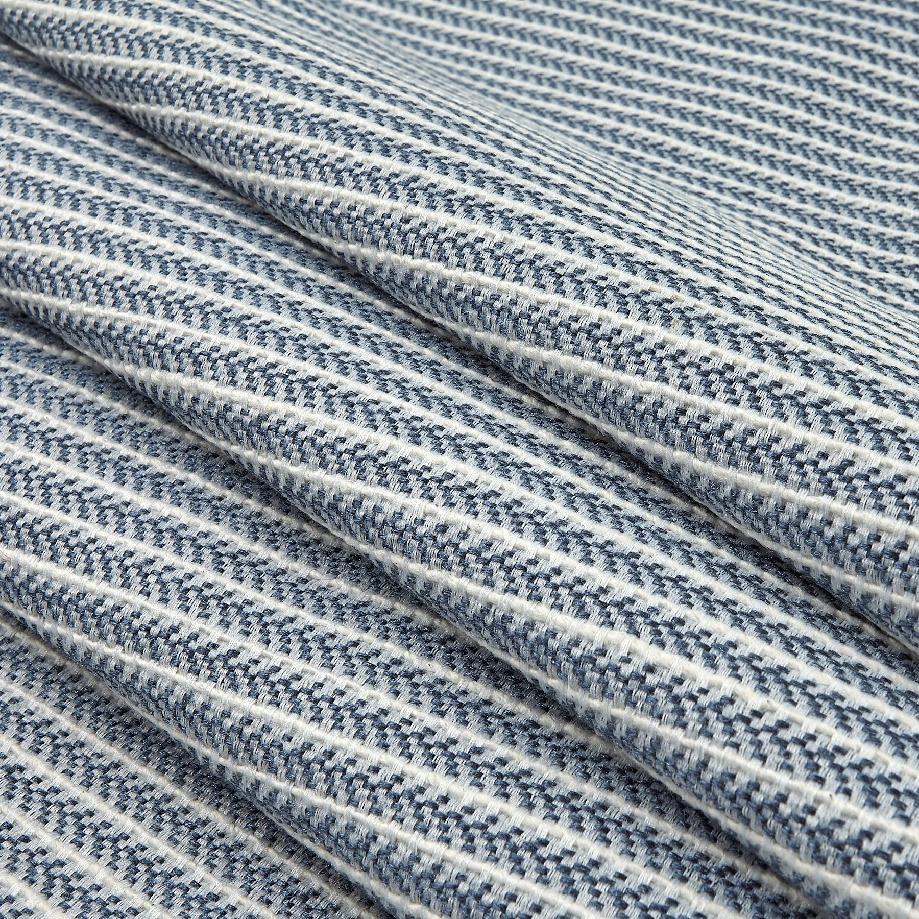 0536143c.jpg