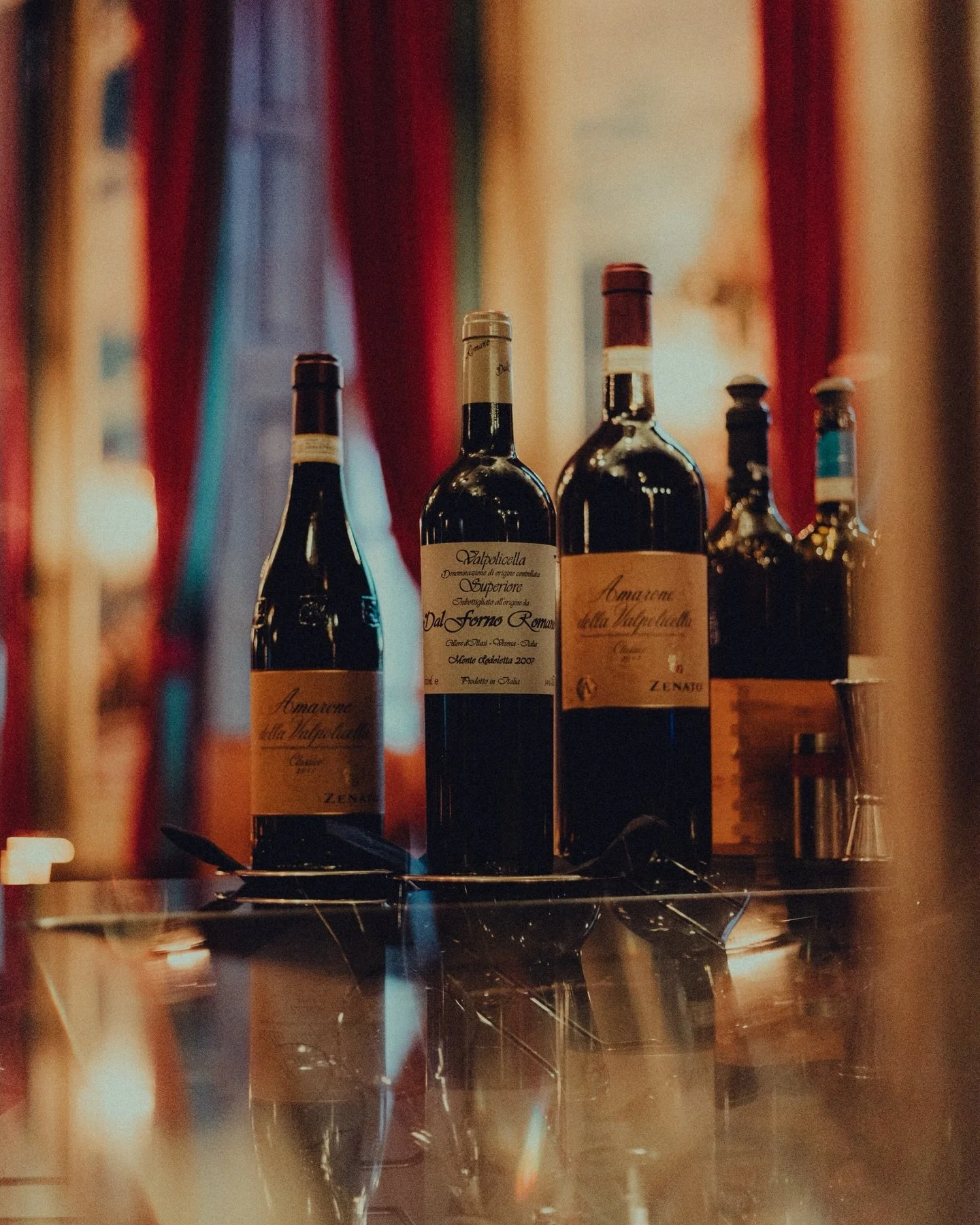 Wine, anyone? 🍷
Amarone, in the heart of Bath.

📍Bath, UK

#AmaroneBath
#ItalianWine
#BathRestaurants
#WineLovers
#finedininguk