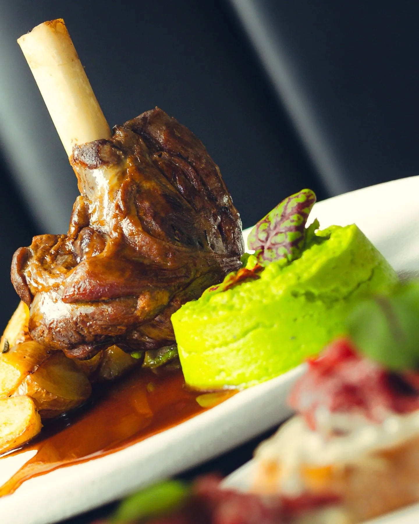 Something serious is landing soon at Amarone 🇮🇹

Slow-cooked.
Fall-apart tender.
Deep, rich flavour.

Our new Lamb Shank - served with roast potatoes and minted mushy peas.

This is the one you&rsquo;ll want to pre-book for.

March is coming.
Save 