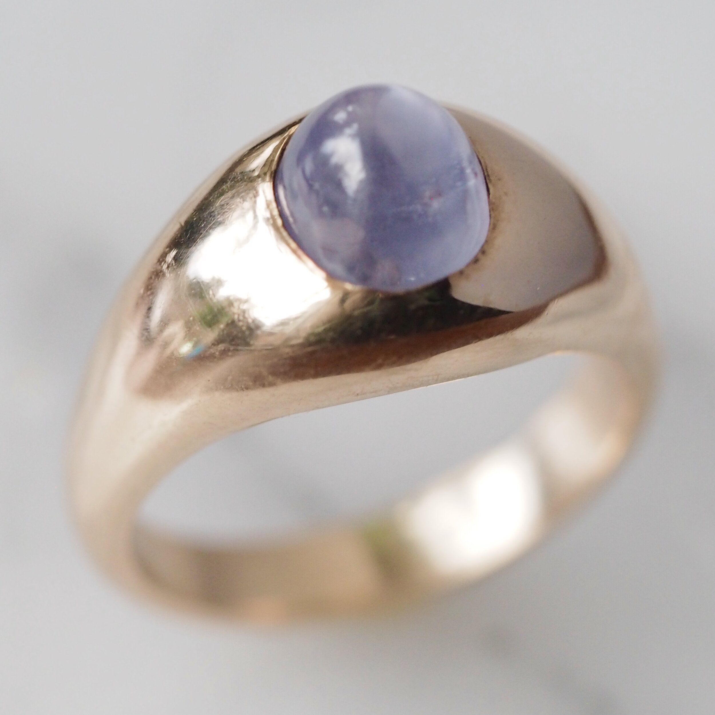 Vintage Star Sapphire Ring in 22K Yellow Gold
