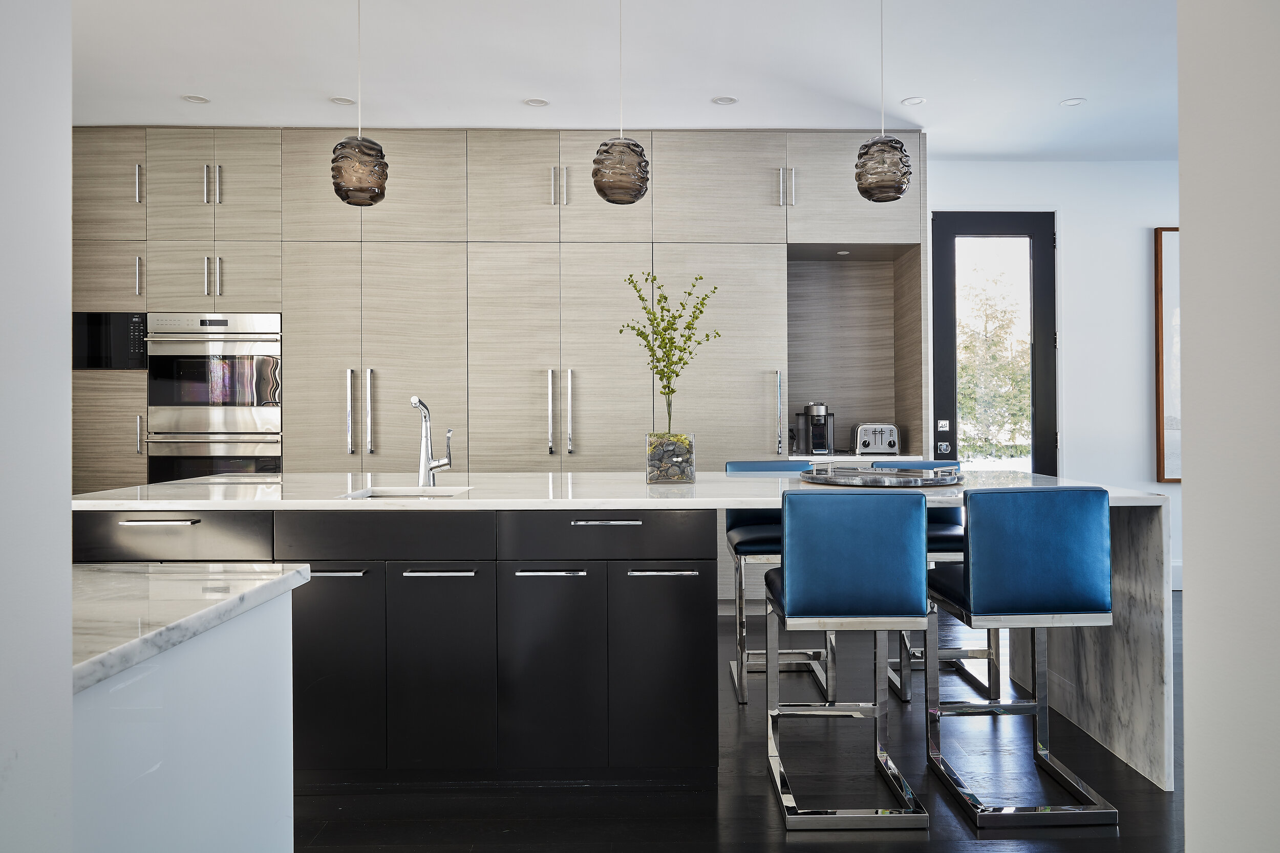 jacqueline-cutler-residence-purchase-kitchen-island-counter-barstools.jpg