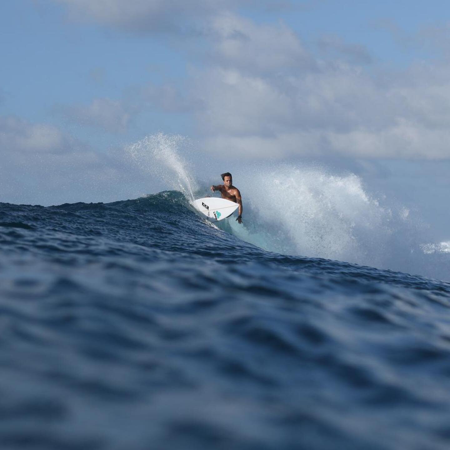 Volvemos a MALDIVAS del 24 de septiembre al 2 de octubre 🌴

SHB MALDIVAS 8.0, te apuntas?

8 d&iacute;as de surf en North Atolls
Pensi&oacute;n completa 
Camarote doble con ba&ntilde;o y AC
Dohni y dinghy de apoyo
Fotos de agua y drone
Welcome pack 