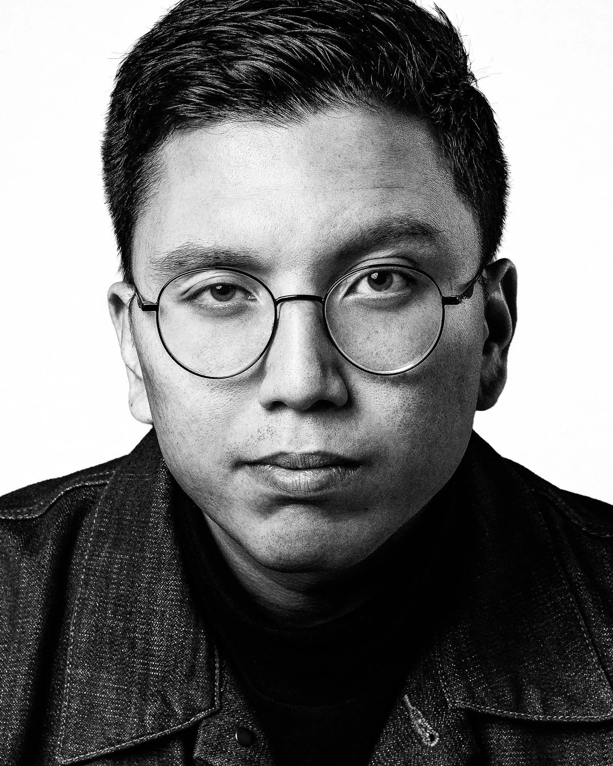 Portrait photographer based in Robina capturing professional headshots on the Gold Coast.