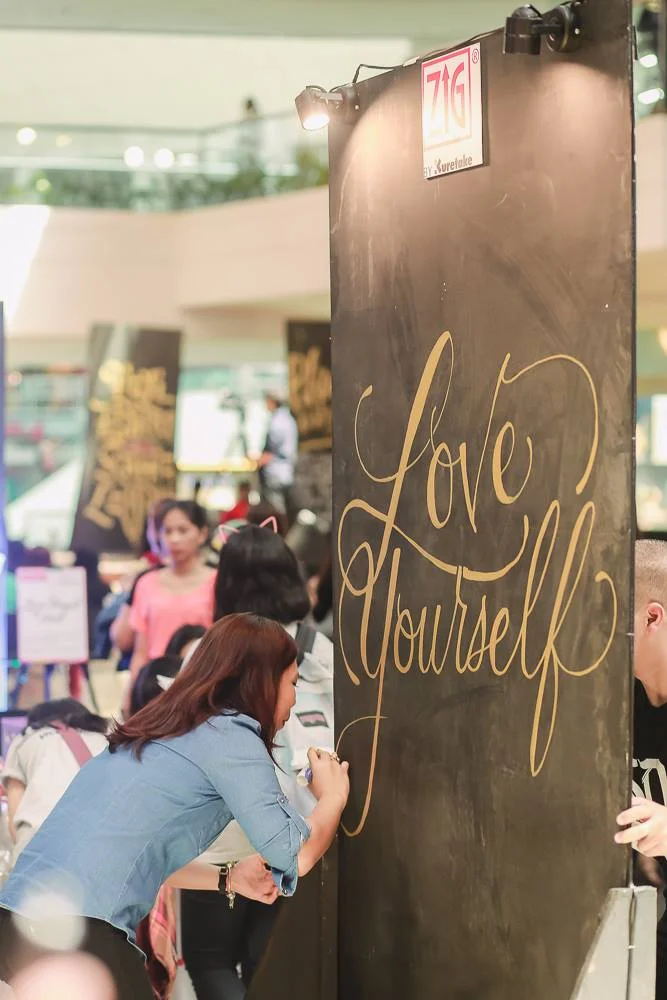 NATIONAL BOOKSTORE LOVE, CALLIGRAPHY EVENT Mural for National Book Store’s ‘Love, Calligraphy: A Calligraphy Workshop and Poetry Reading Event’. https://www.nationalbookstore.com/lovecalligraphy