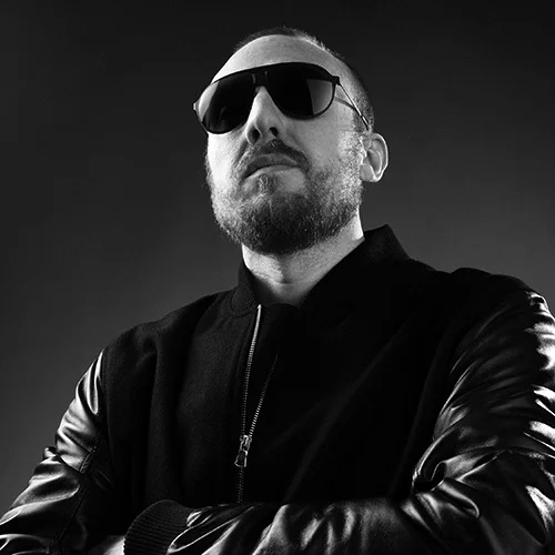 GRIOGAR LABHRUIDHSmall pipes on track 10. Whistles on track 11Griogair Labhruidh aka GhettoCroft is a singer, rapper, piper, jazz guitarist and, since 2015, a full time member of Afro Celt Sound System. He is steeped in the Gaelic piping tradition o…