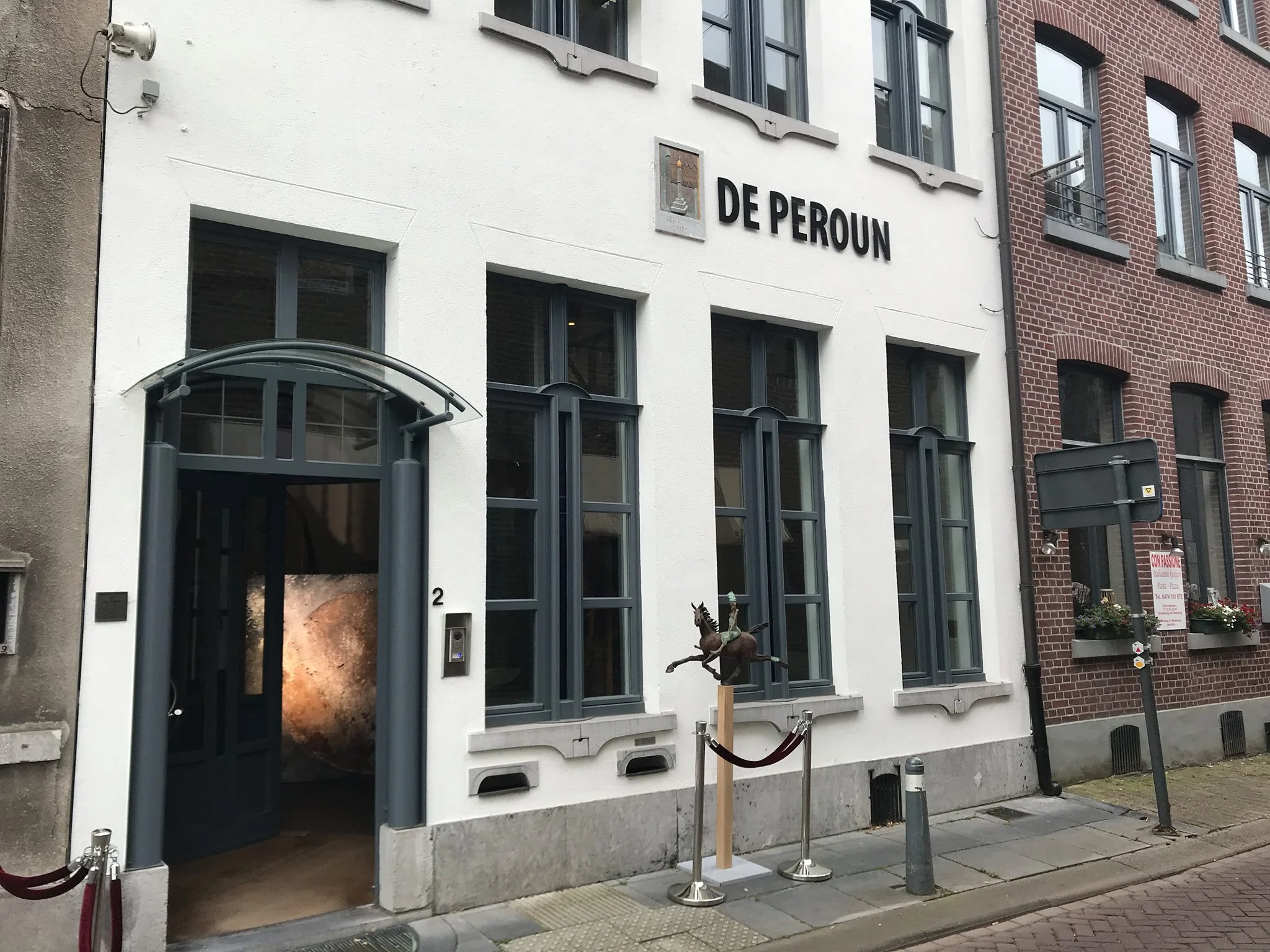 de peroun.jpg