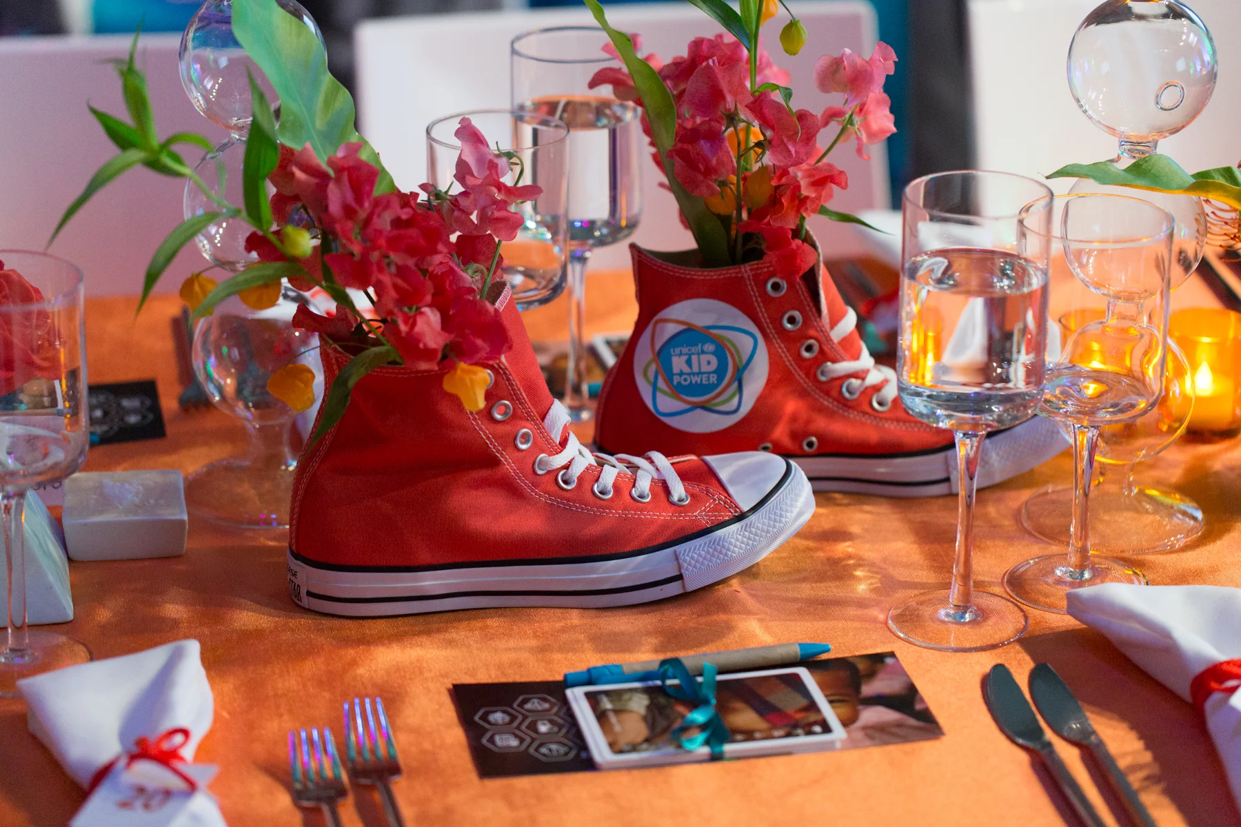 Inventive centerpieces by Rafanelli Events at the 2016 UNICEF Children's Champion Award Dinner. ©Michael Blanchard Photography