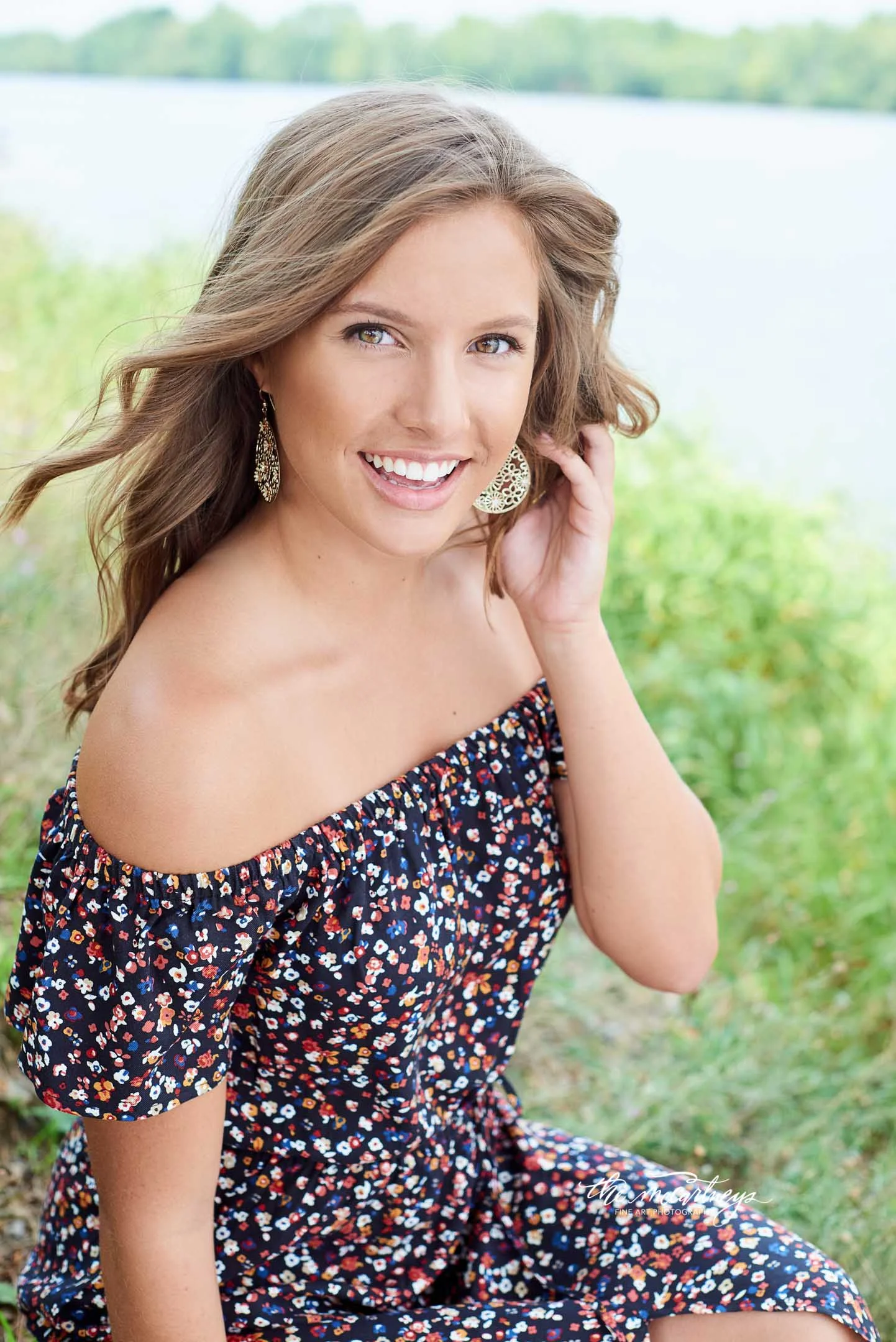 wausau-senior-portraits-waterfront-10.jpg