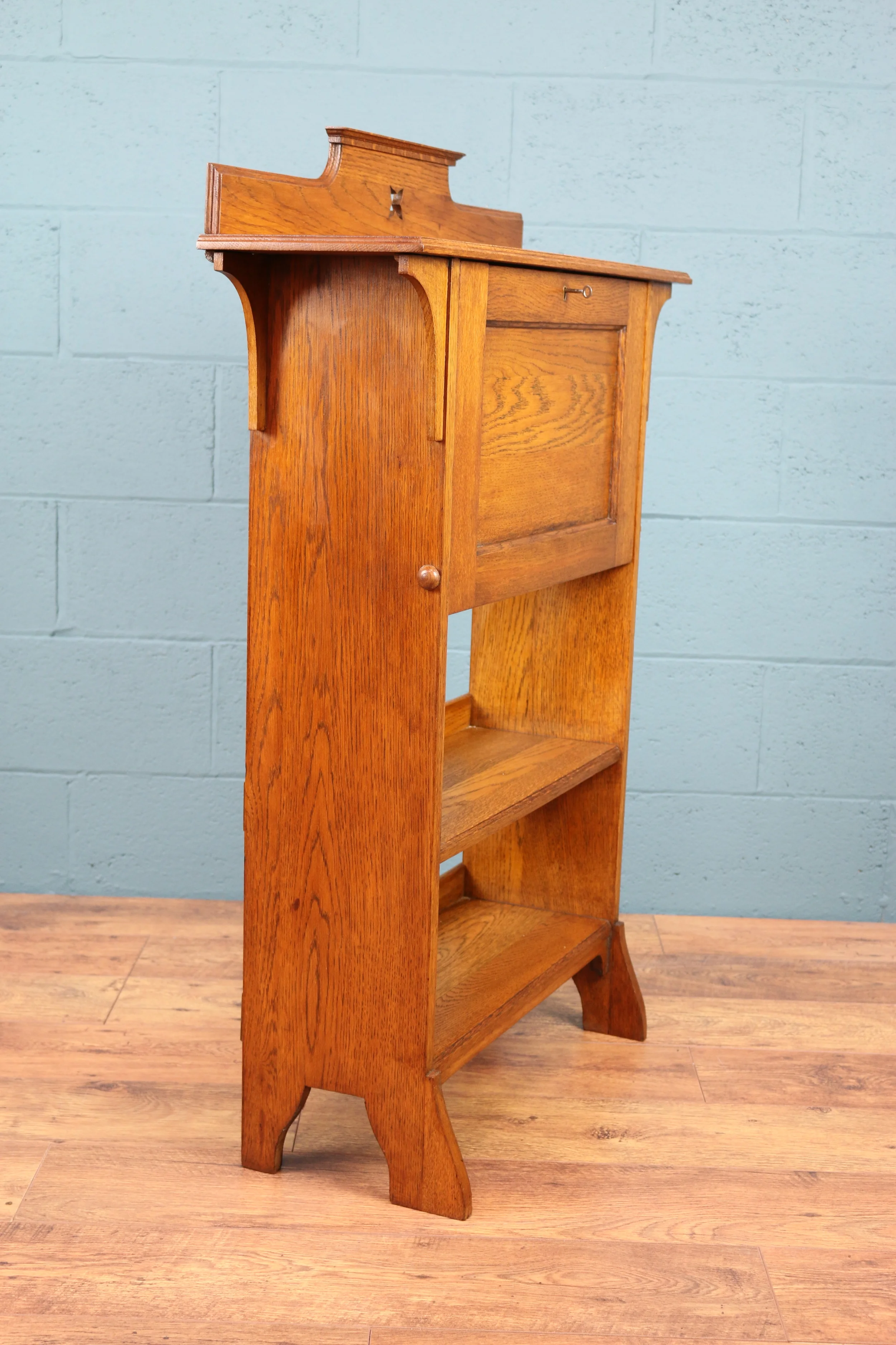 Arts and crafts bureau bookcase