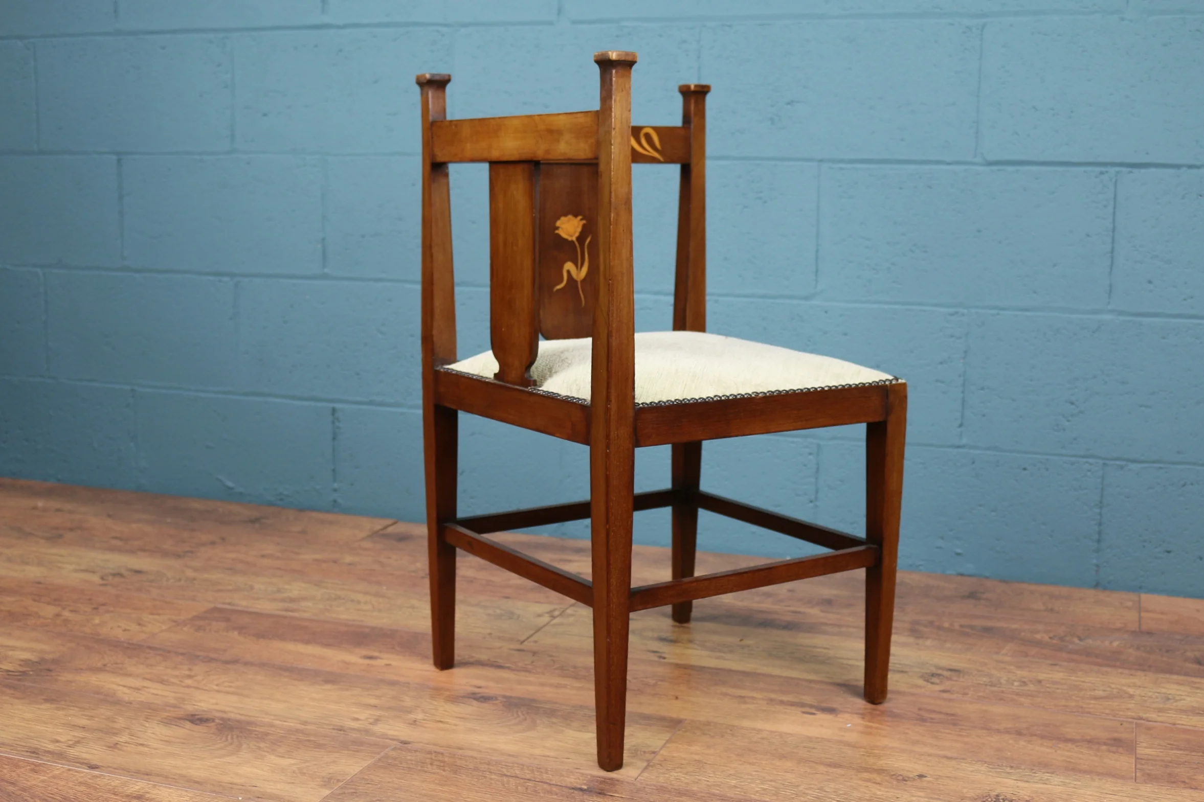 Art Nouveau marquetry corner chair