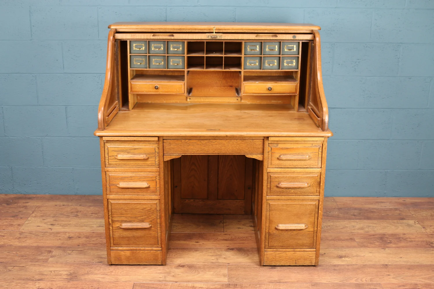 Globe Wernicke roll top desk