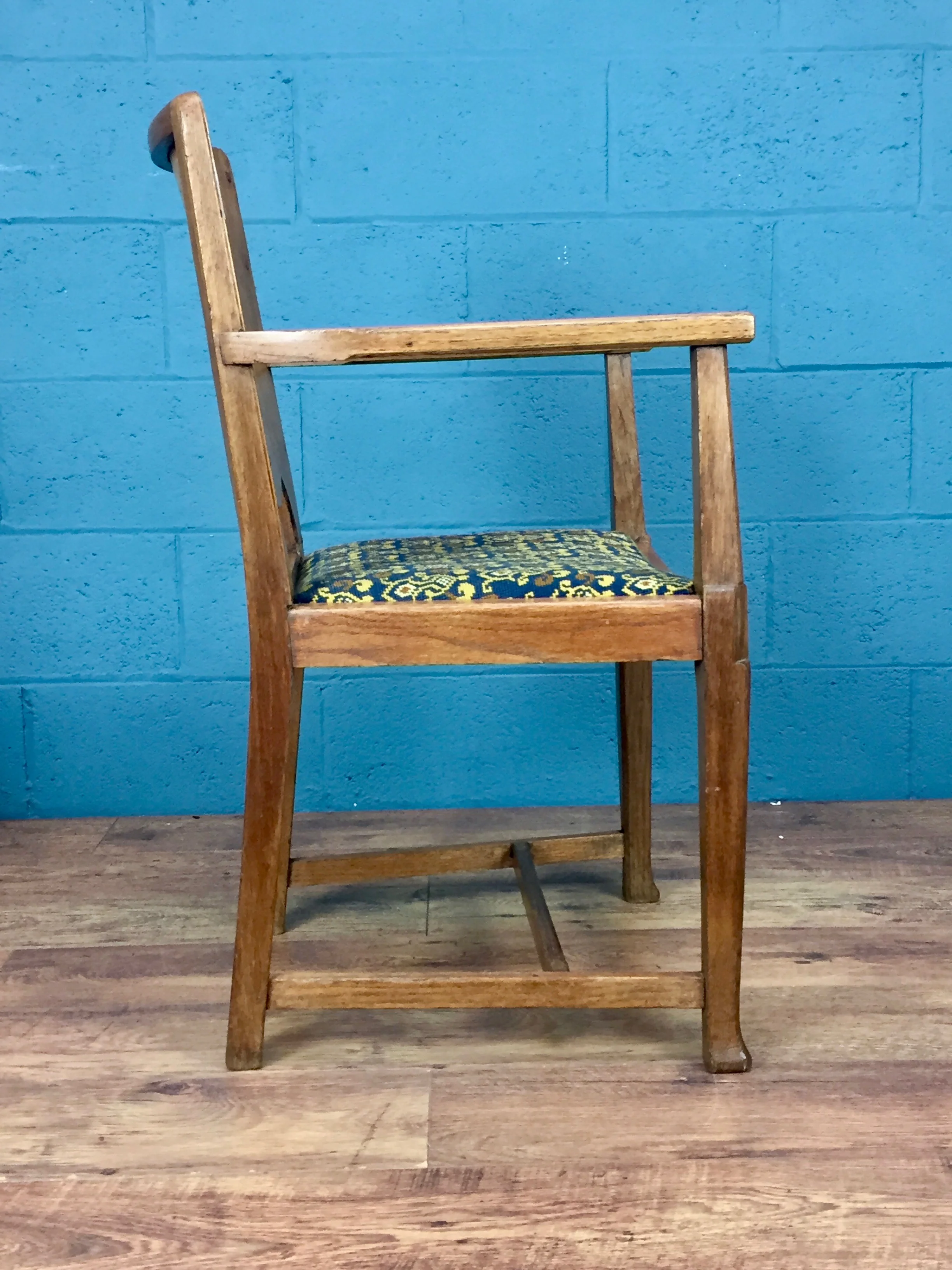 670 Heals Oak Chair - 18 of 23.jpg