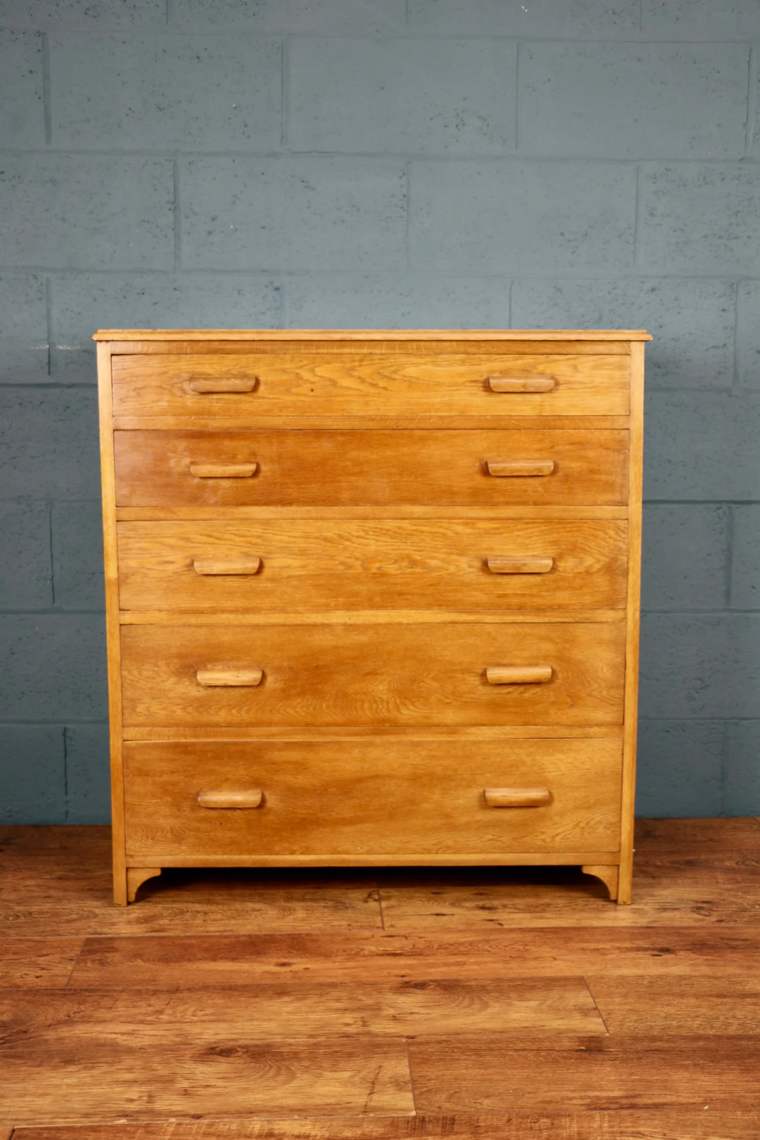 718 Cotswold Oak Chest - 1 of 21.jpg