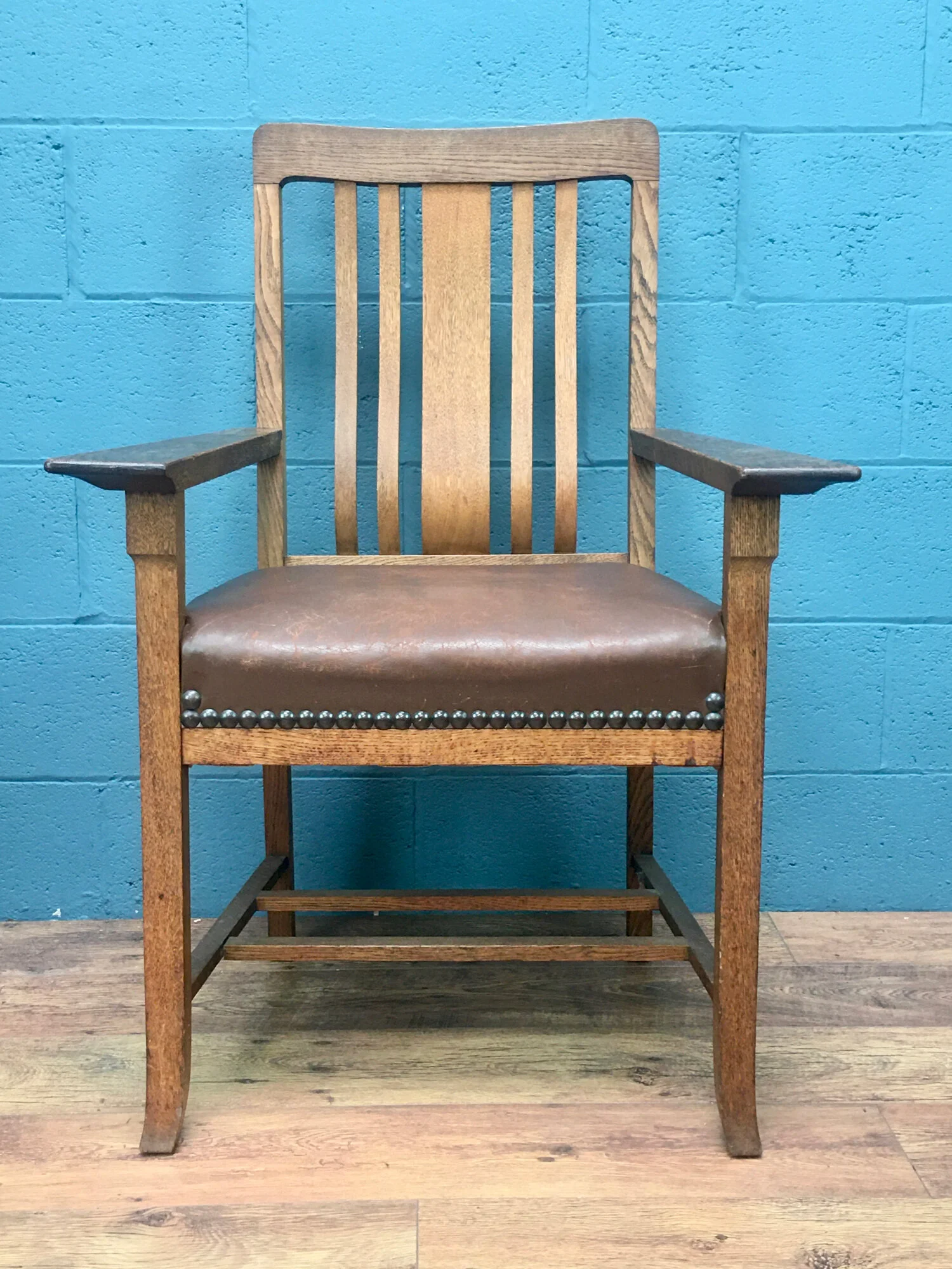 1012 Leather armchairs - 1 of 27.jpg