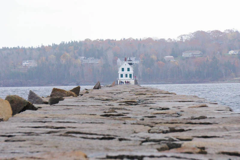 A trip to Rockland with a friend, which of course had to include a cold walk along the Rockland Breakwater