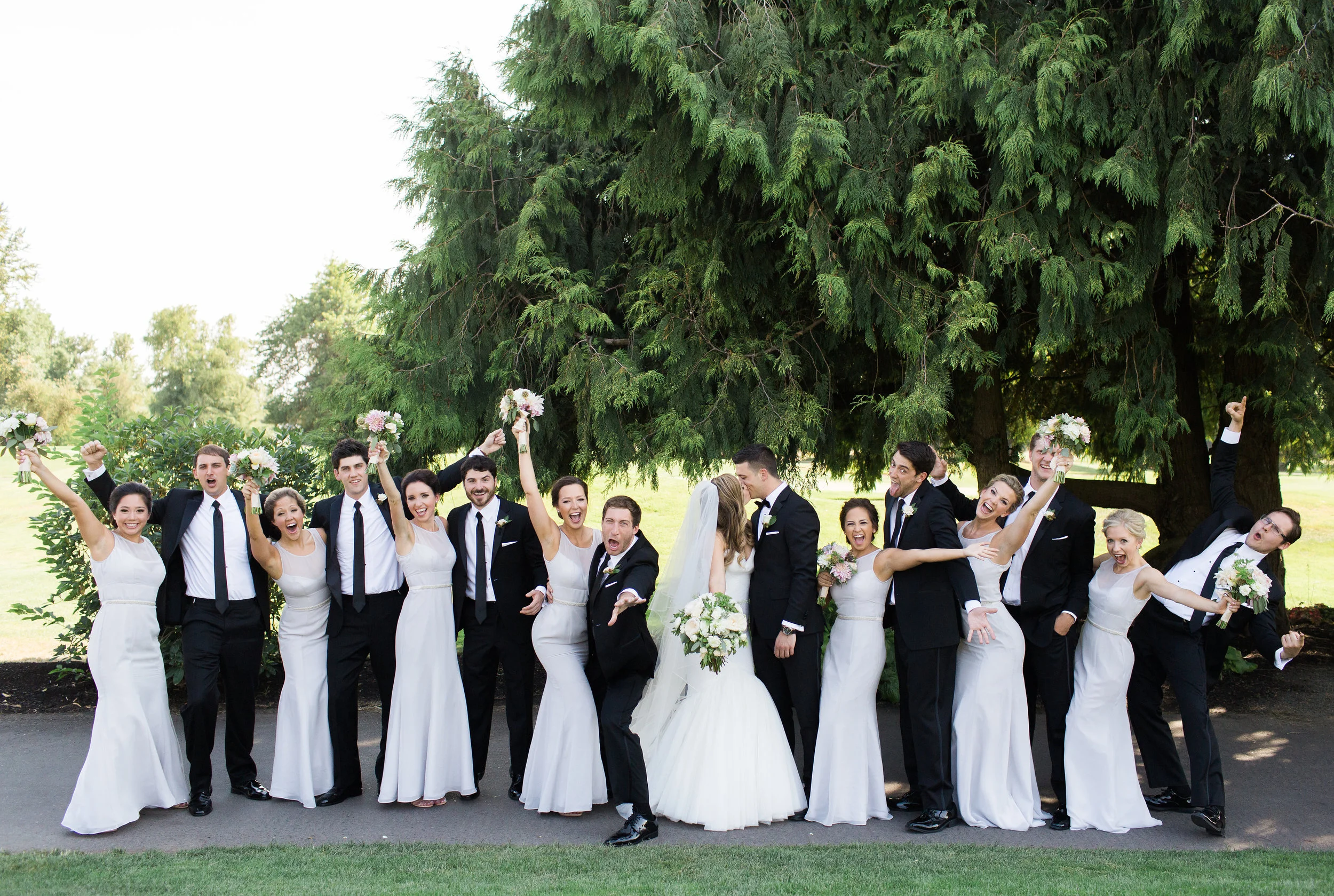 Eugene Wedding at Shadow Hills Country Club | Bridal Bliss | Amanda K Photography | Portland Oregon Wedding Planning and Design