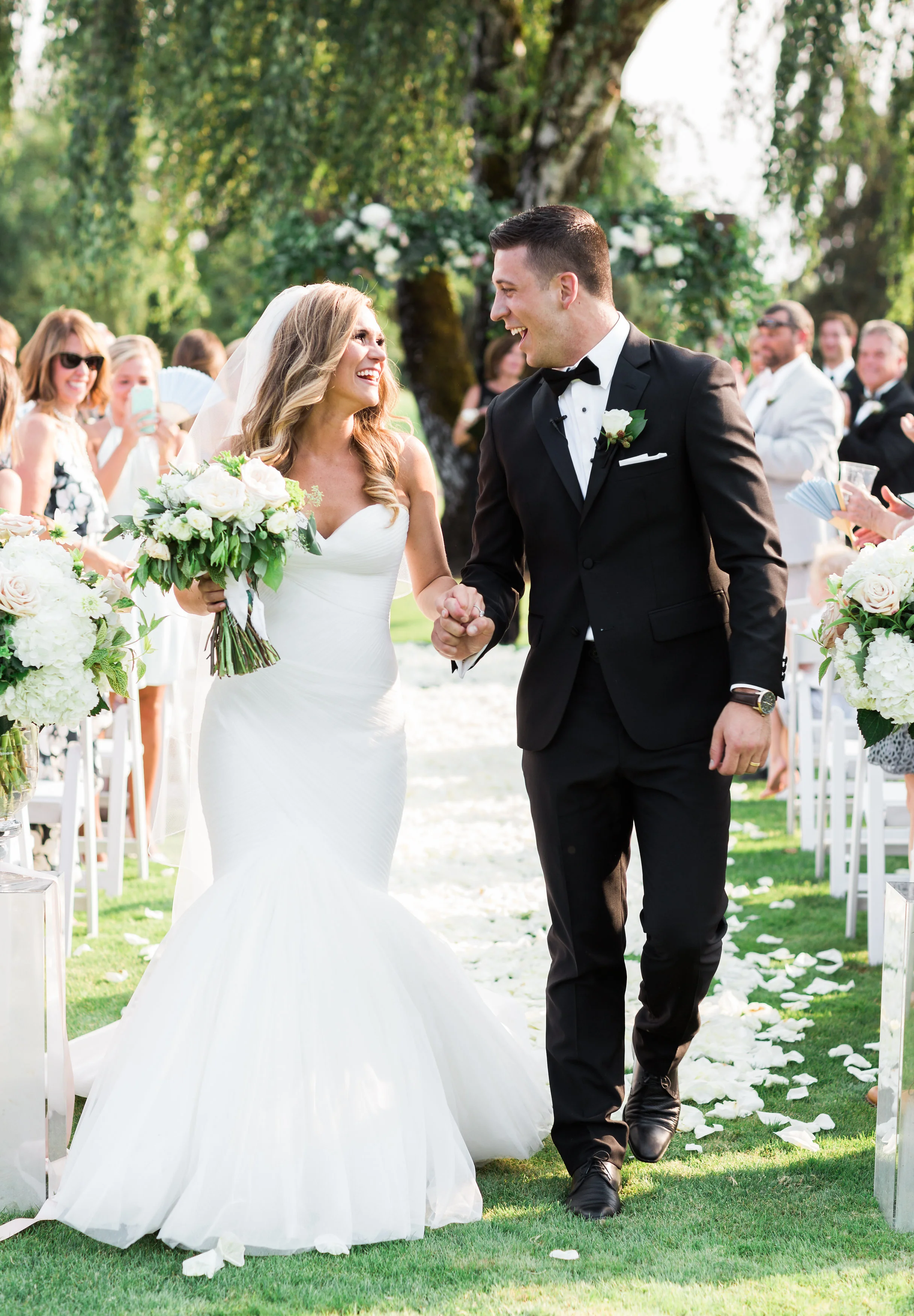 Eugene Wedding at Shadow Hills Country Club | Bridal Bliss | Amanda K Photography | Portland Oregon Wedding Planning and Design