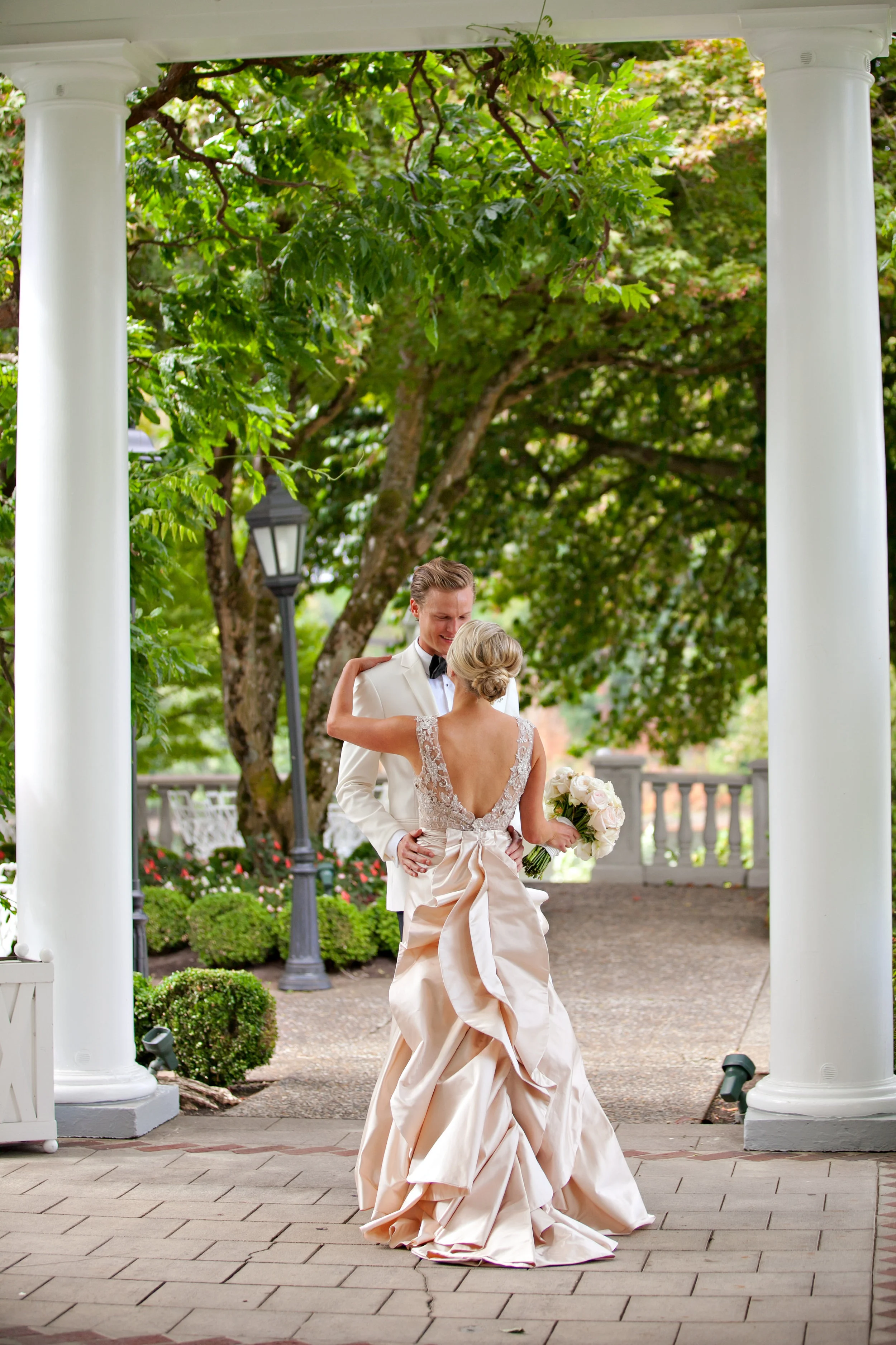bridalbliss.com | Waverley Country Club Wedding | Bridal Bliss | Bethany F Photography | Portland Oregon Wedding Planning and Design
