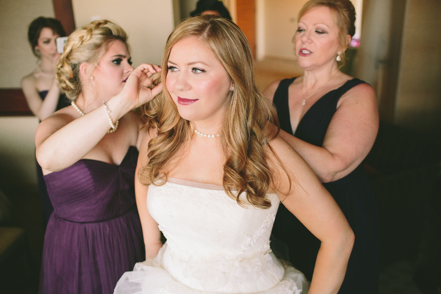   Oregon  &nbsp;Wine Country Wedding at Vista Hills Vineyards | Yasmin Khajavi | Bridal Bliss | Portland Wedding Planning and Design  