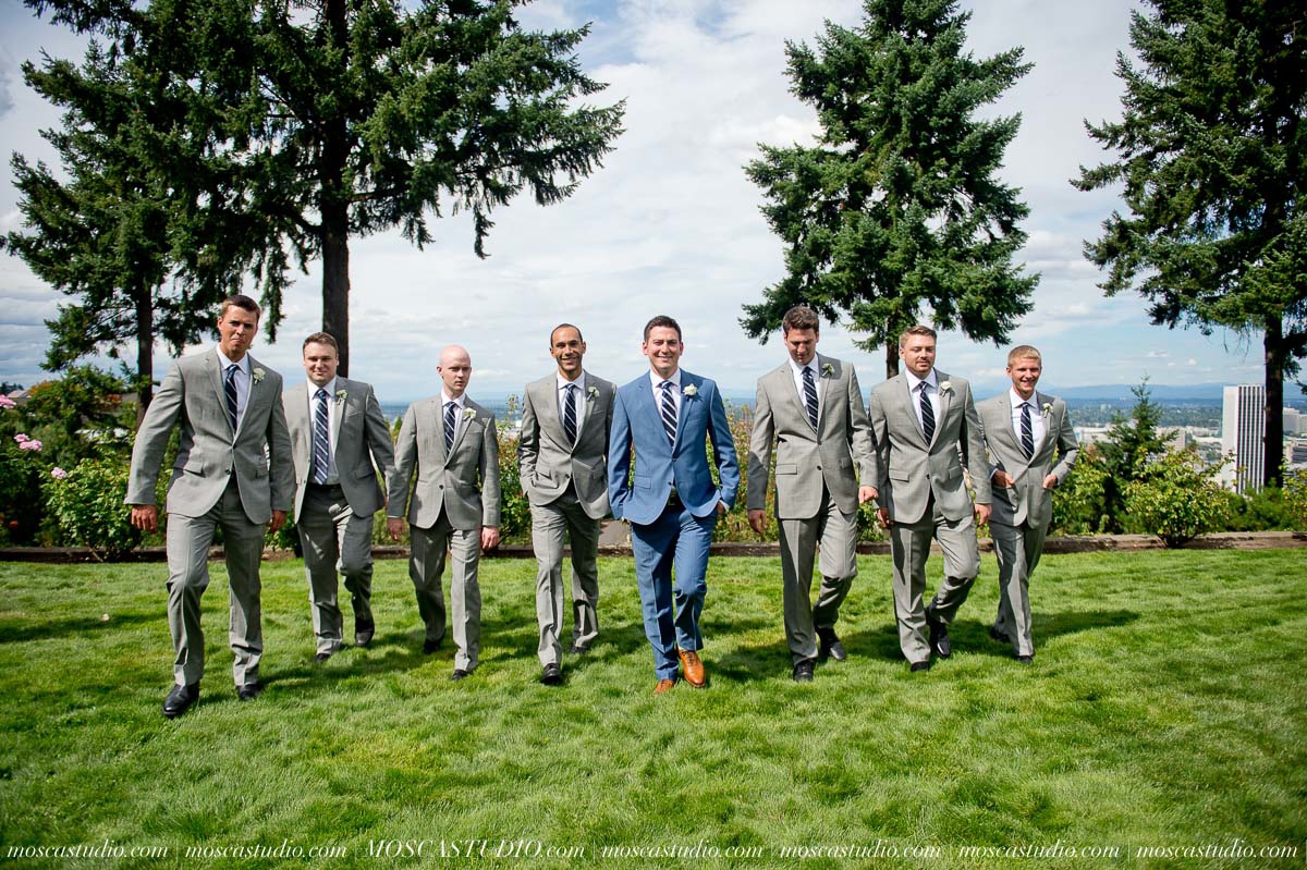 Bridalbliss.com | Portland Wedding| Oregon Wine Country Event Planning and Design | Mosca Gallery | Zest Floral