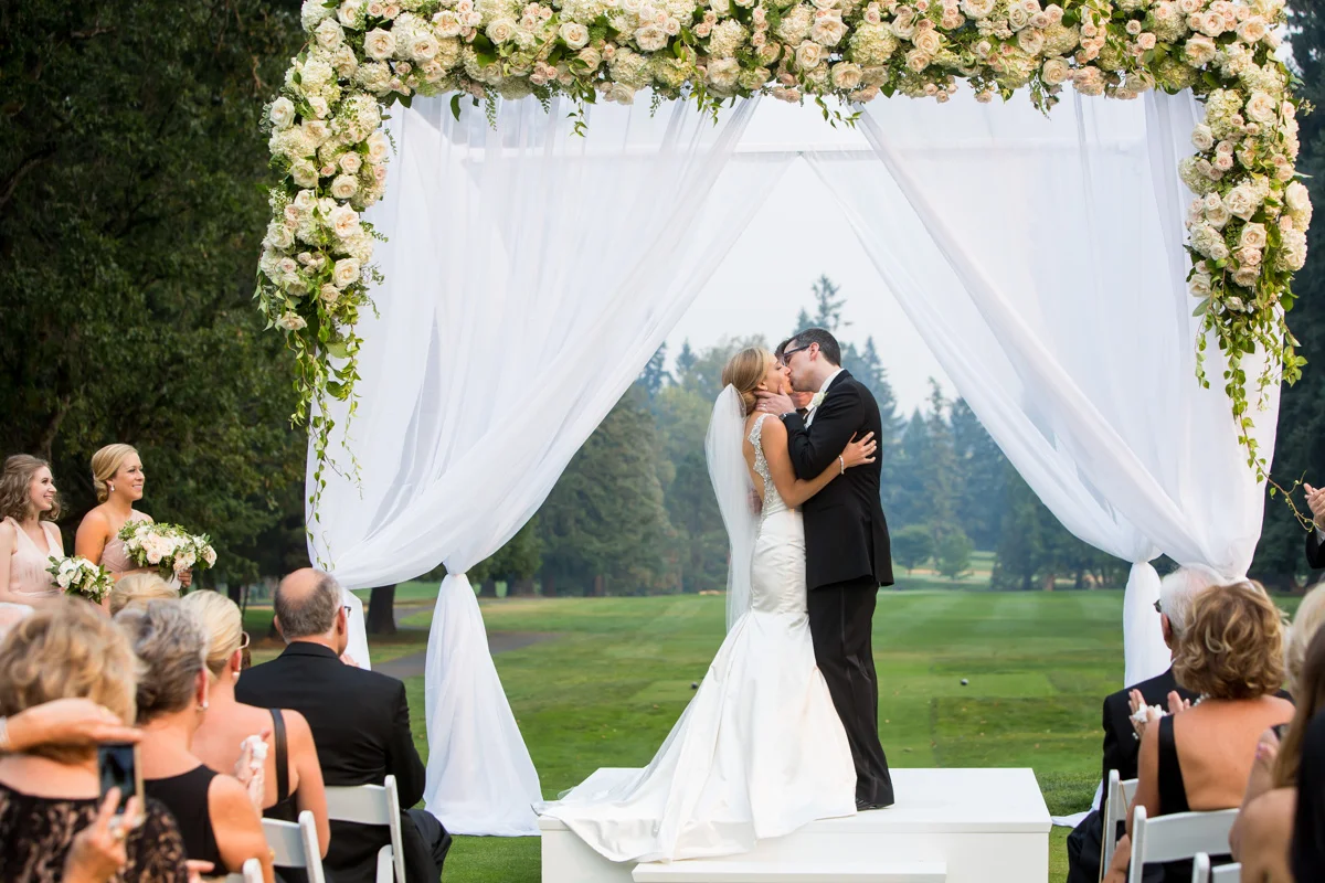 bridalbliss.com | Portland Golf Club Wedding | Jessica Hill Photography | Bridal Bliss Event Design and Planning