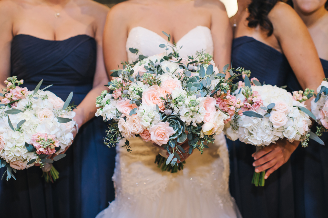 Bridalbliss.com | Portland Wedding| Oregon Event Planning and Design | Honeysuckle Photography| Zest Floral