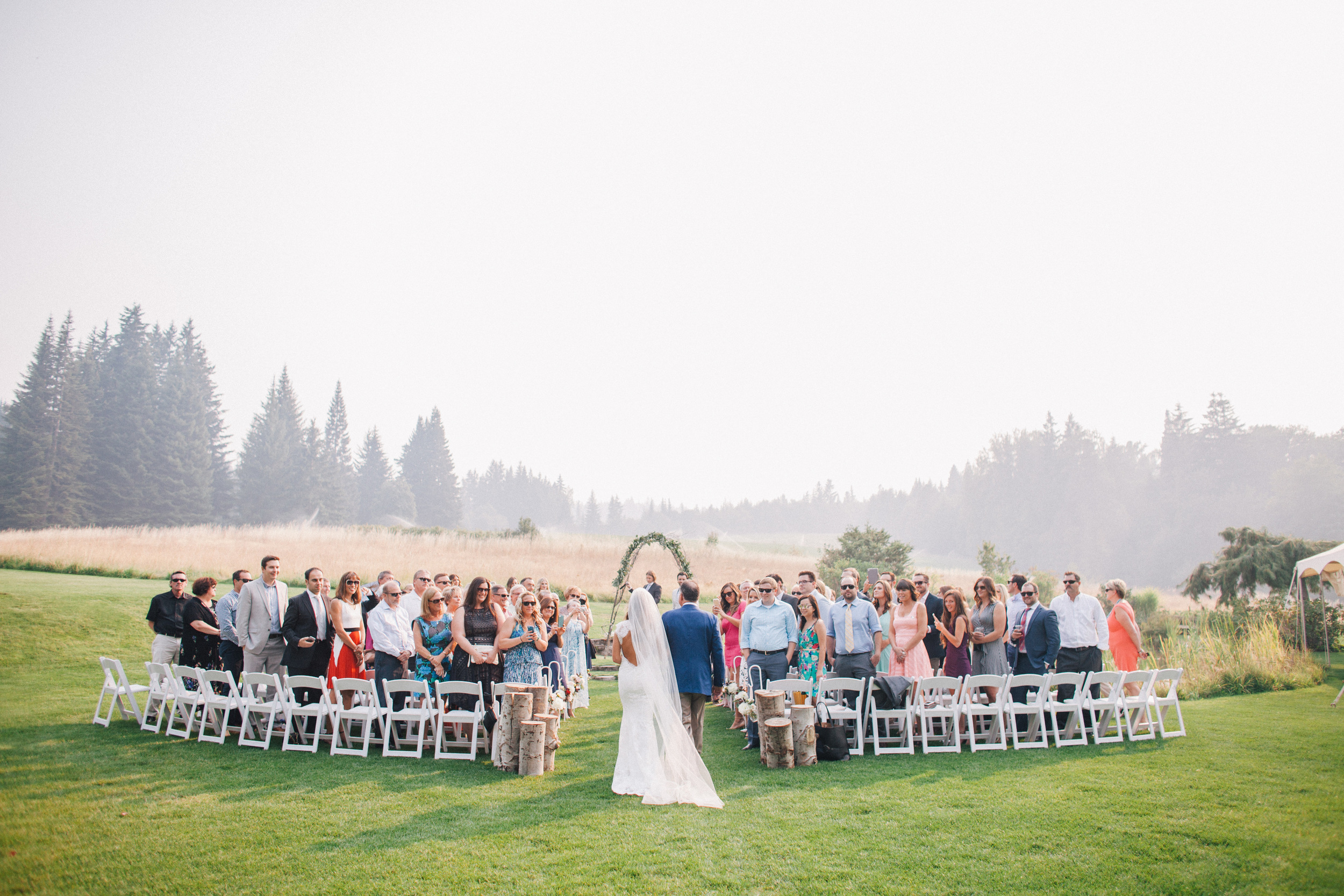 Bridalbliss.com | Columbia Gorge Wedding | Oregon Event Planning and Design | Jessica Watson Photography | Blum Floral 