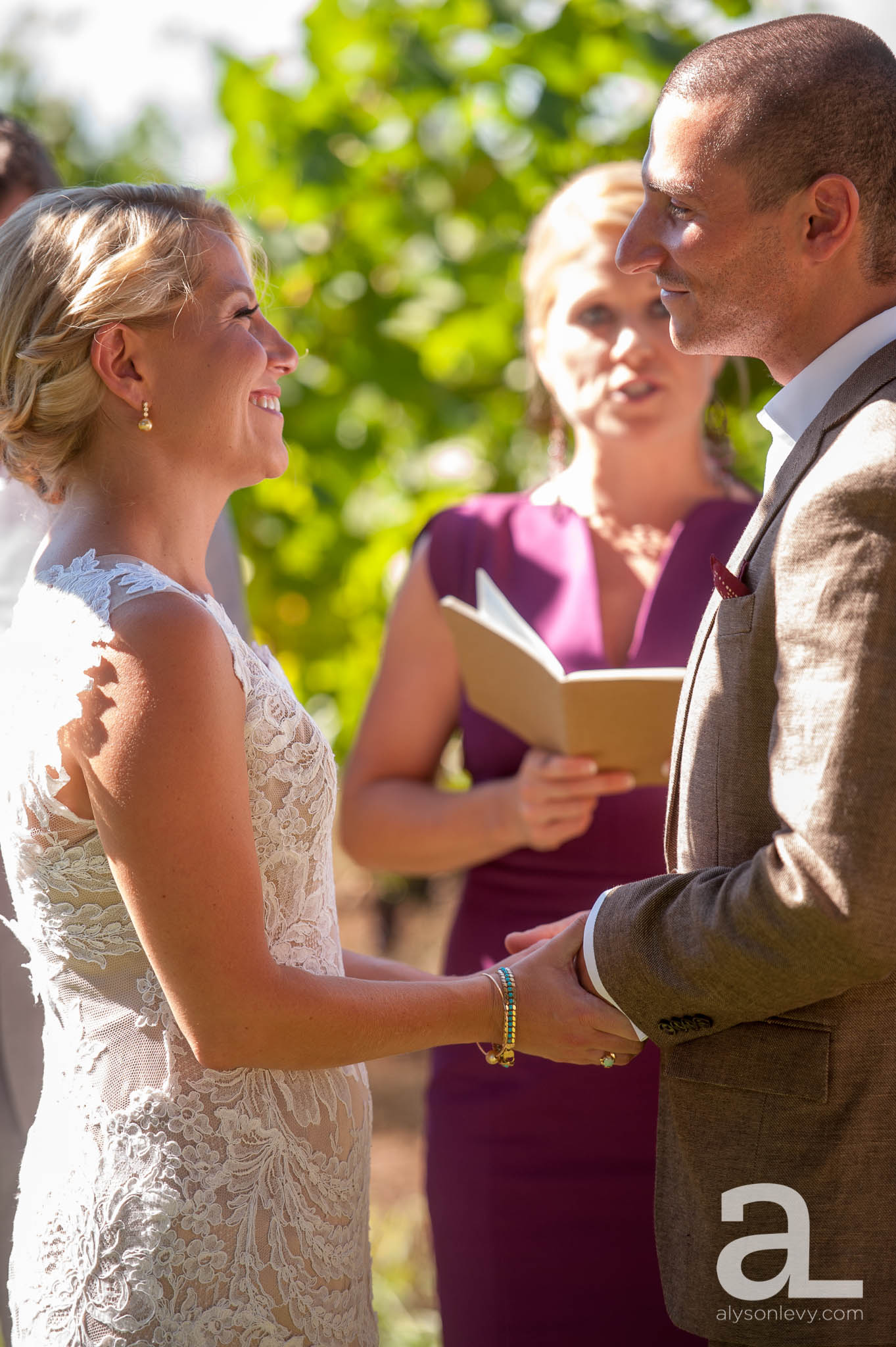 Bridalbliss.com | Portland Wedding | Oregon Event Planning and Design | Alyson Levy Photography | Kathy Griffin Floral