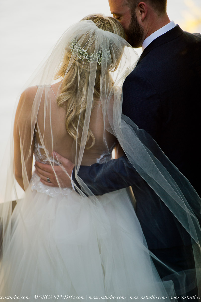 Bridalbliss.com | Portland Wedding | Oregon Event Planning and Design | Mosca Studio Photography