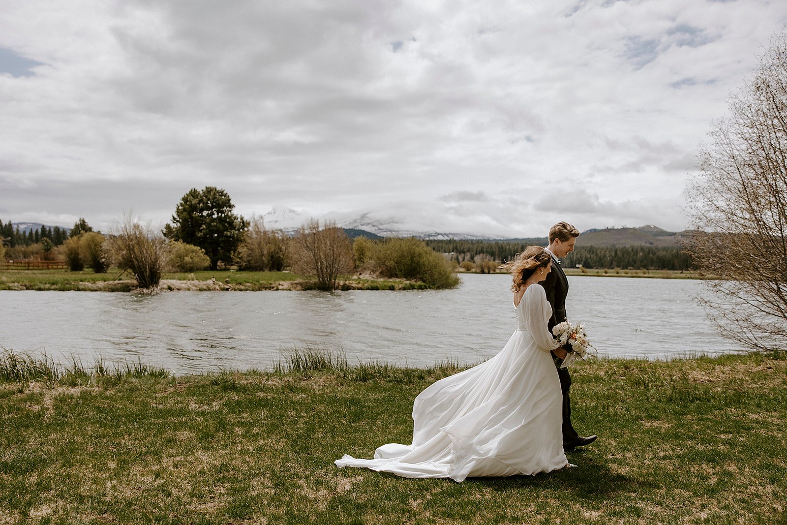 Bridalbliss.com | Bend Wedding Planner  | Central Oregon Event Design | Victoria Carlson Photography 