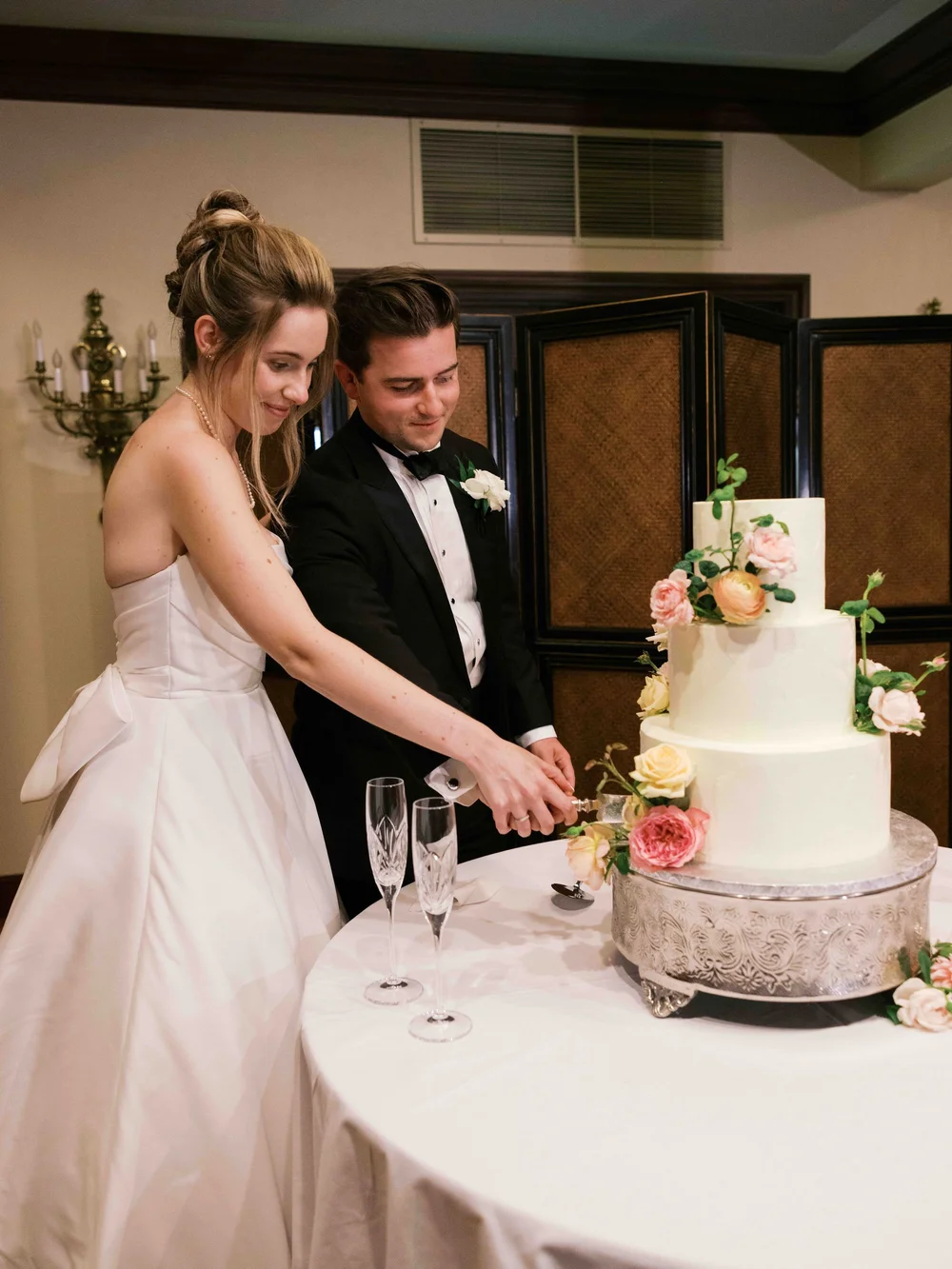 Carlos-Hernandez-Photography-Maria-Rob-Portland-Wedding-0680.jpg