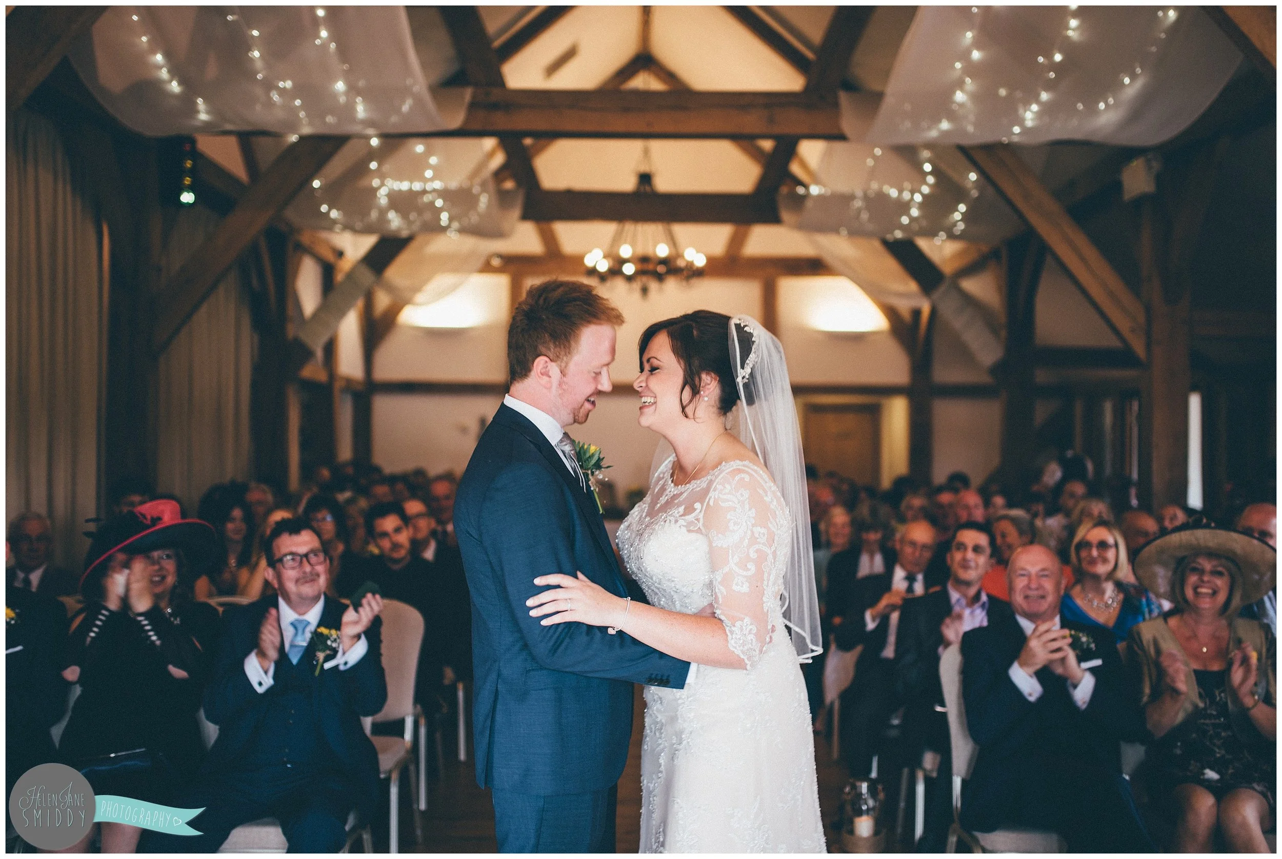 cheshire-cheshirewedding-cheshireweddingphotographer-cheshire-wedding-photographer-sandhole-oak-barn-sandholeoakbarn-wedding-photography-weddingphotography-bride-groom-brideandgroom-relaxed-rustic-wedding-sunflowers-bouncy-castle-DIY