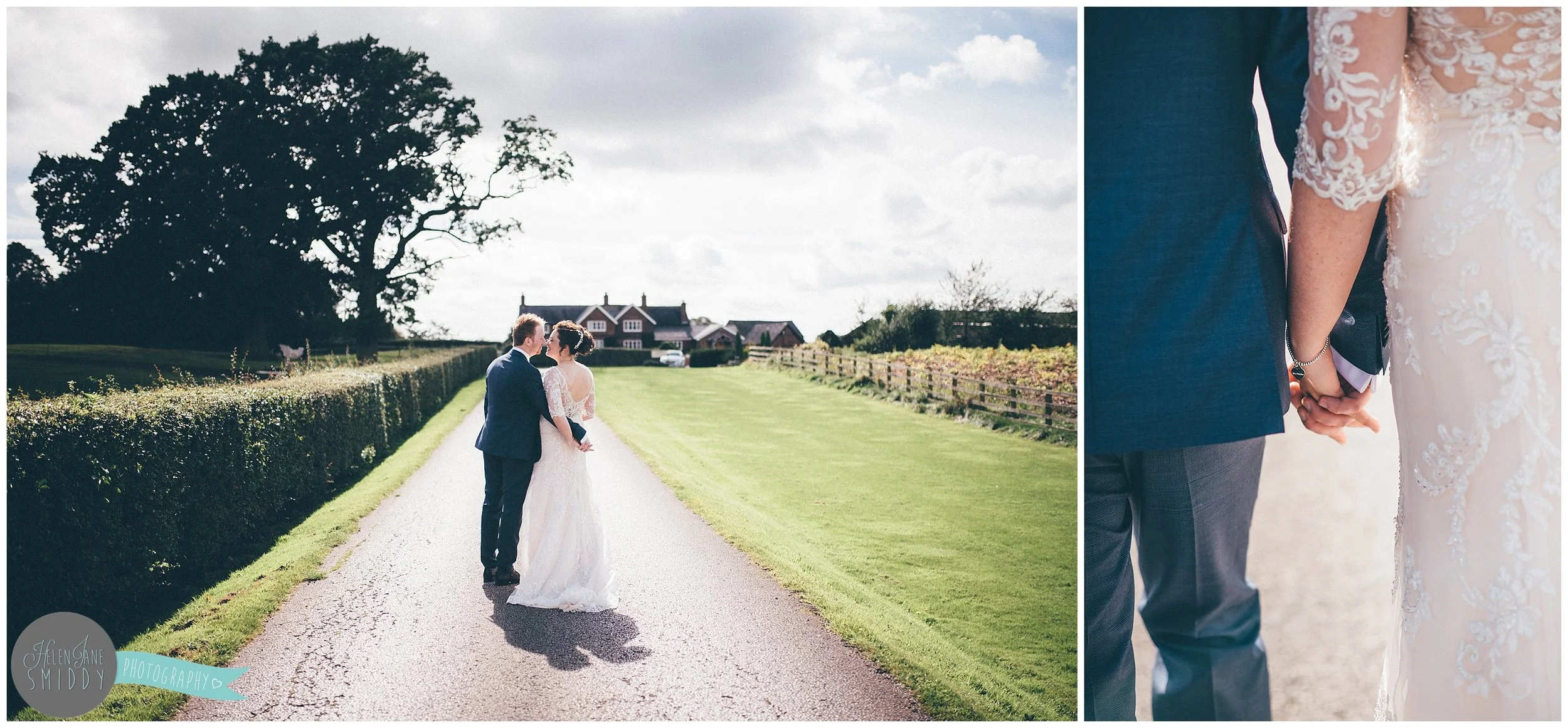 cheshire-cheshirewedding-cheshireweddingphotographer-cheshire-wedding-photographer-sandhole-oak-barn-sandholeoakbarn-wedding-photography-weddingphotography-bride-groom-brideandgroom-relaxed-rustic-wedding-sunflowers-bouncy-castle-DIY-wedding