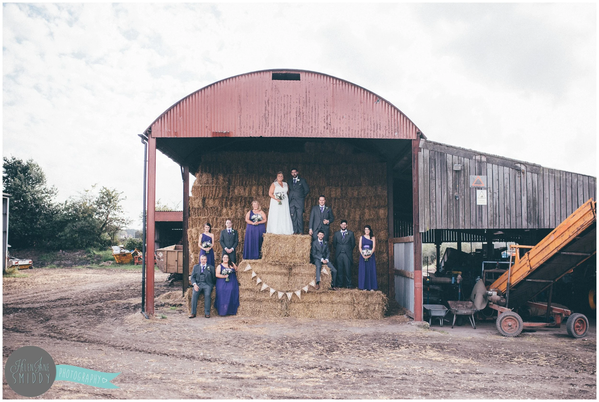 farm-farmwedding-cheshire-cheshirewedding-DIY-bride-cheshirephotographer-cheshireweddingphotographer-frodsham-bride-brideandgroom
