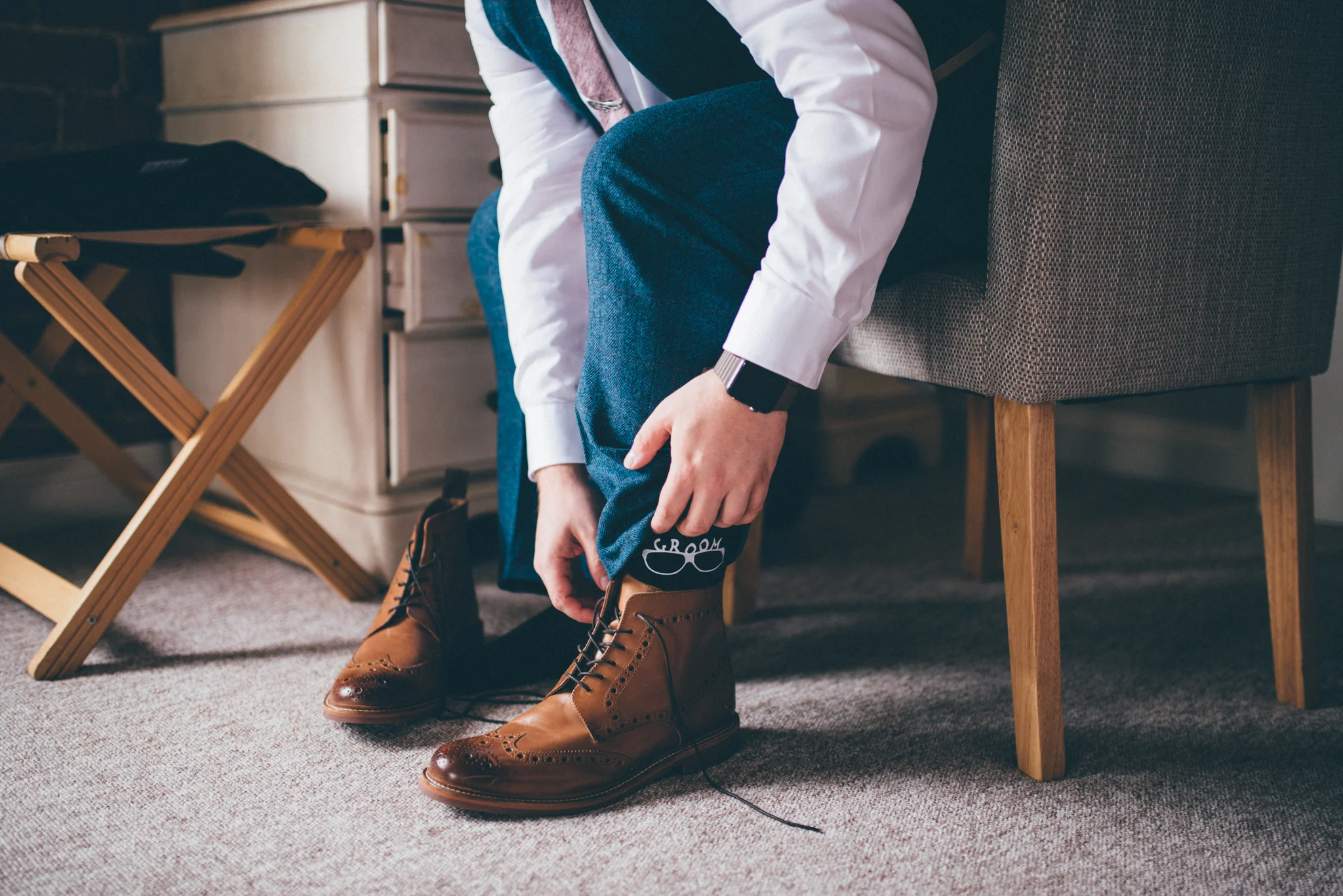 wedding-photography-santorini-cheshire-weddingphotography-bridalprep-cheshirephotography-cheshirewedding-brideandgroom-paris