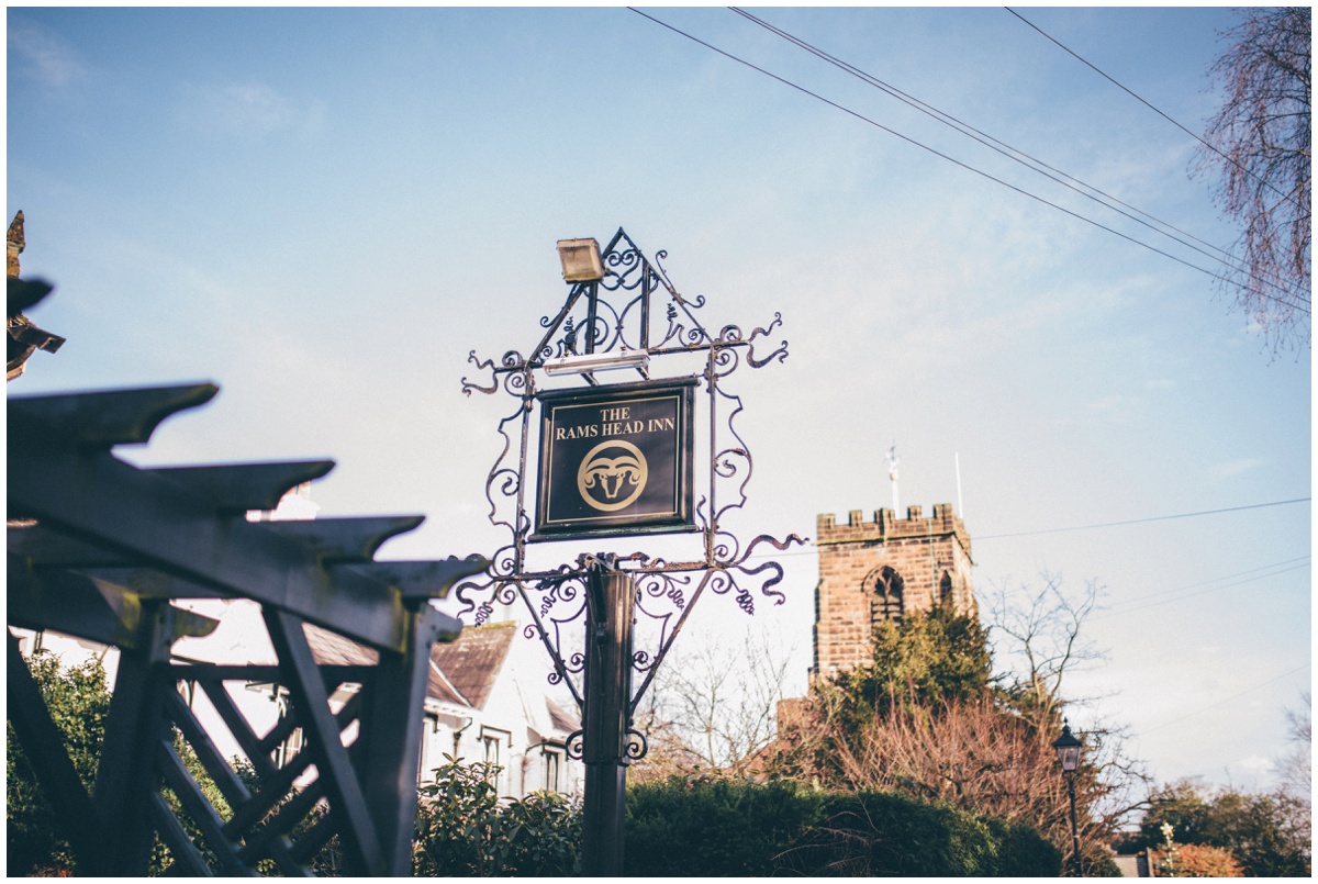 Cheshire wedding photographer shoots a wedding in Manchester.