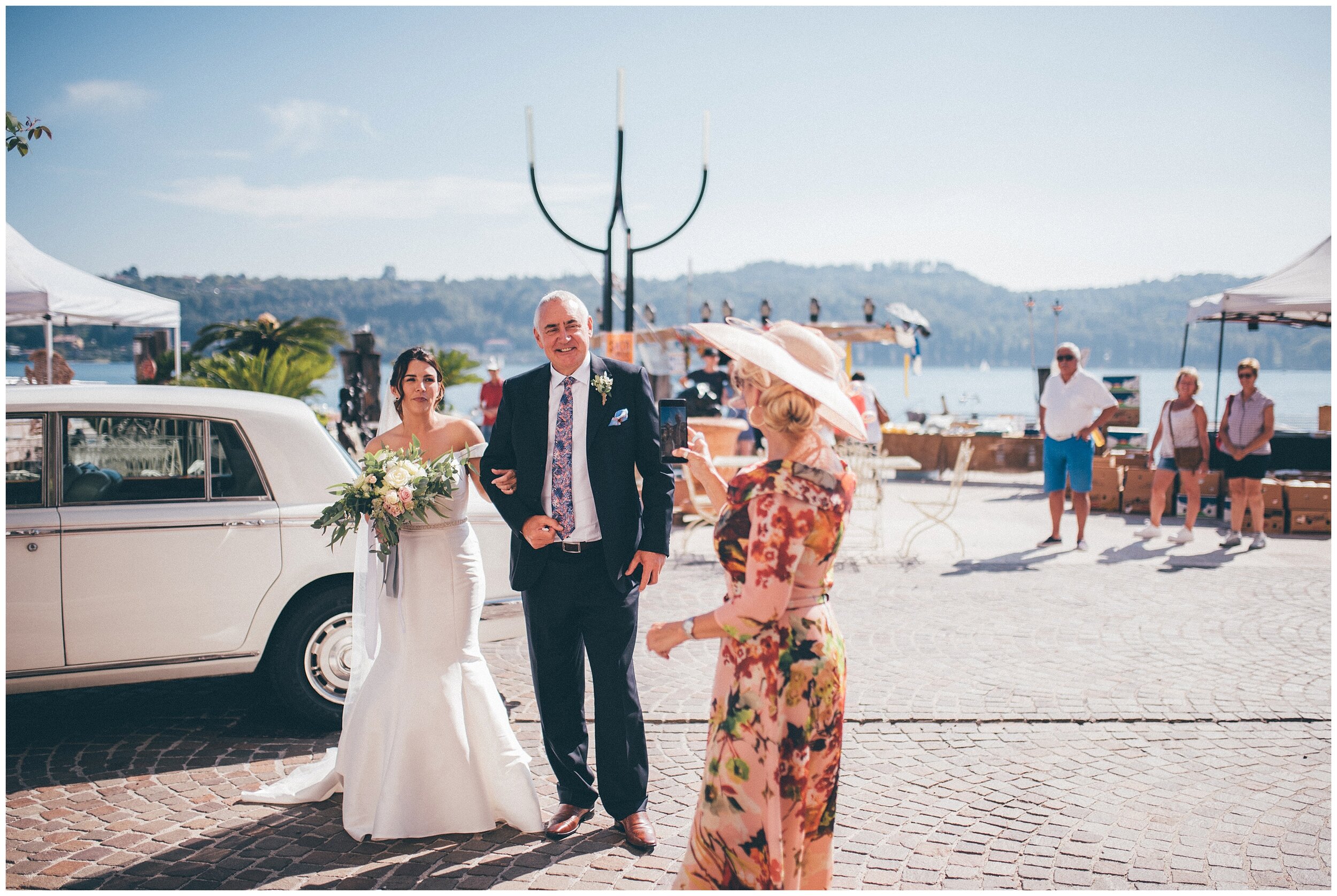 Palazzo della Magnifica Patria di Salo wedding ceremony in Salo, Lake Garda.