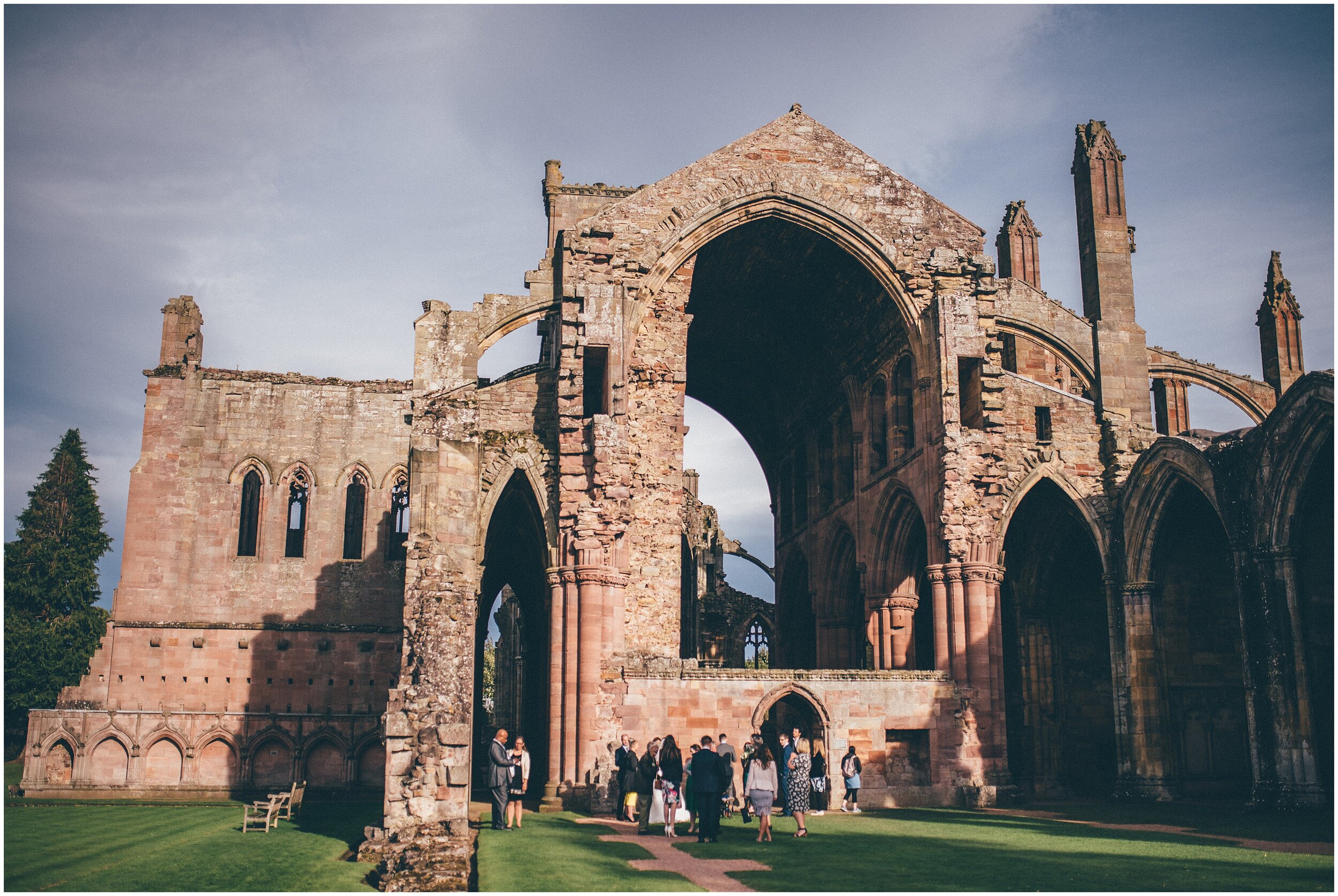 Wedding at a wedding in Melrose Abbey on Scottish Borders.