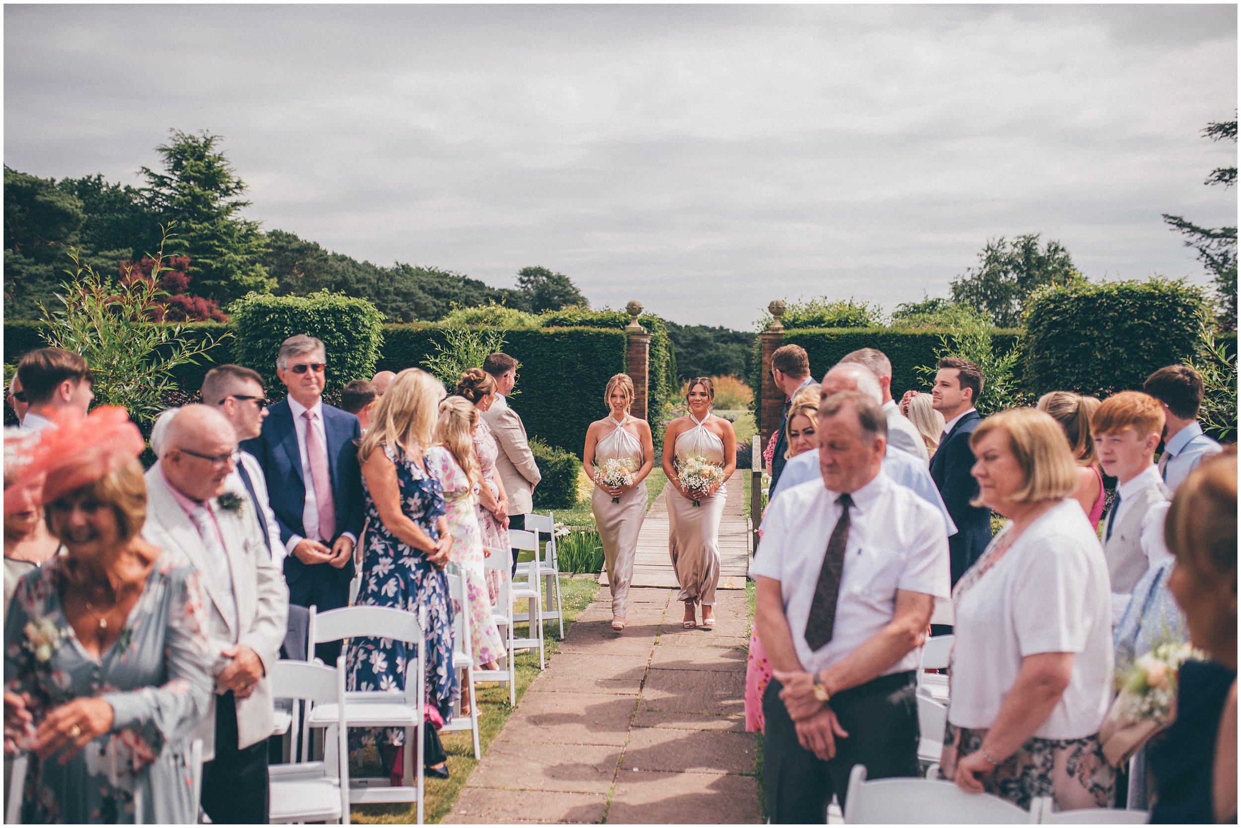 Helen Jane Smiddy North West wedding photographer photographs a Cheshire wedding at Abbeywood Estate in Delamere.