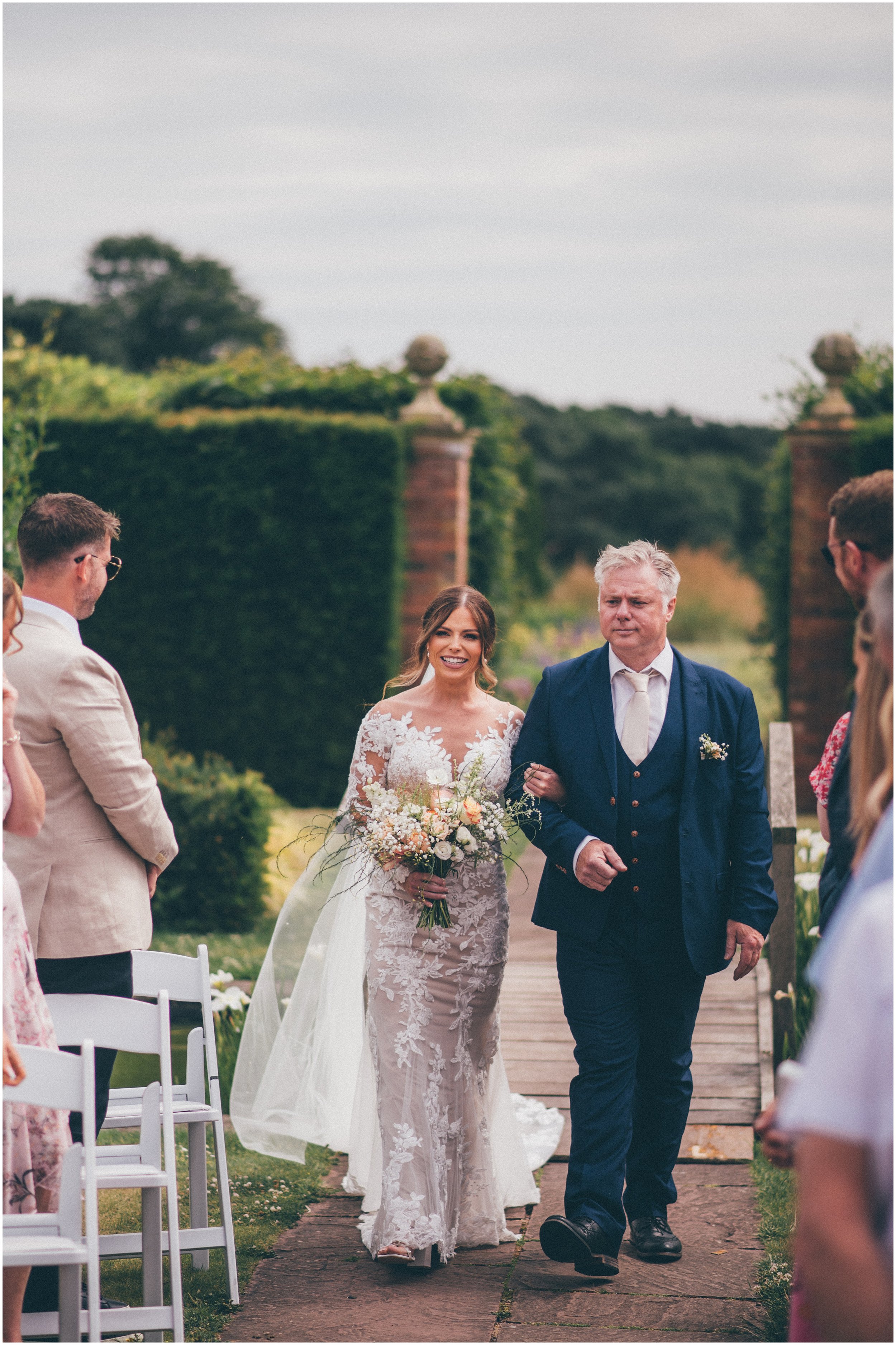 Helen Jane Smiddy North West wedding photographer photographs a Cheshire wedding at Abbeywood Estate in Delamere.