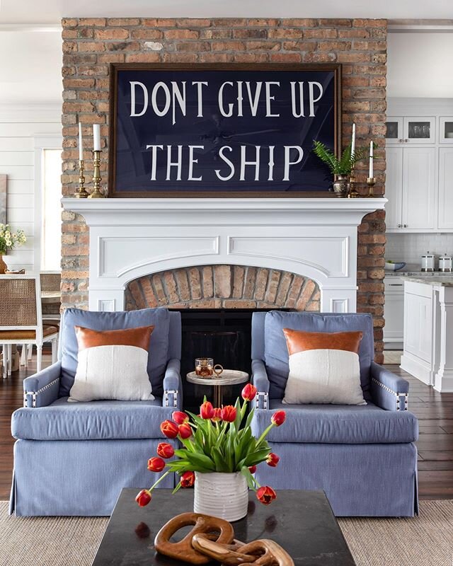 Hold steady friends. It&rsquo;s just another pandemic Monday ⛵️
Design @ljinteriors 
Styling @curiousdetails 
Photo @kerrykirkphoto .
.
.
.
.
#propstylist #coastalliving #bayhouse #coastaldecor #beachhouse #blueandwhite #southernliving #southerncharm