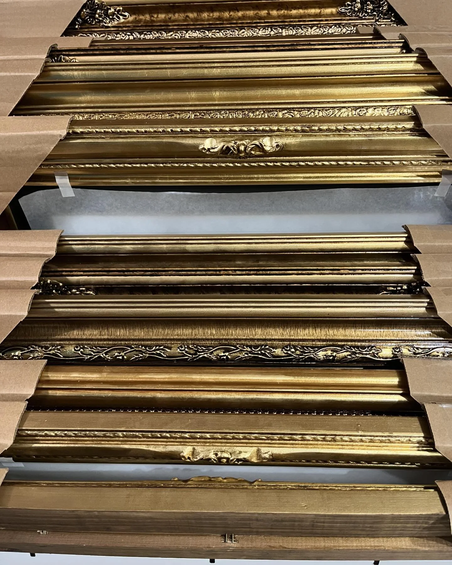 ✨all gold errthang
.
.
.
.
🟢 available (dm for online inquiries)&hellip;
🟡 piece to be displayed locally (stay tuned for details)&hellip;
.
.
.
.
🏷️ 1 of 1 Final Run
🏷️ Gallery Fine Art Print on Hahnemuhle William Turner (310gsm | 100% Cotton Rag