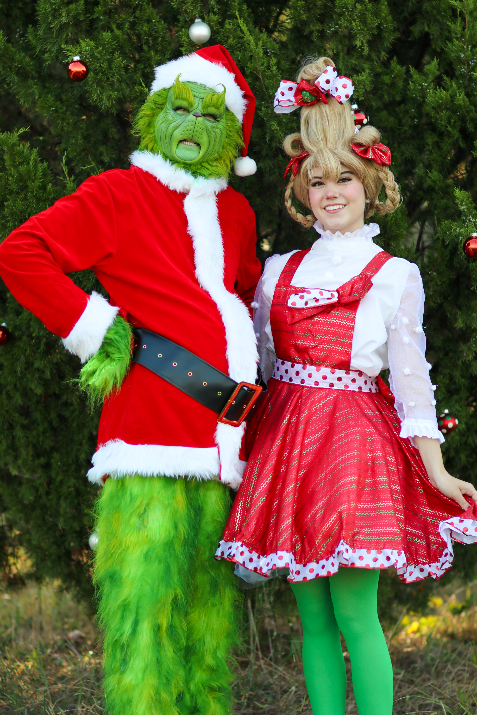 Grinchmas at Sammy's Bookshelf