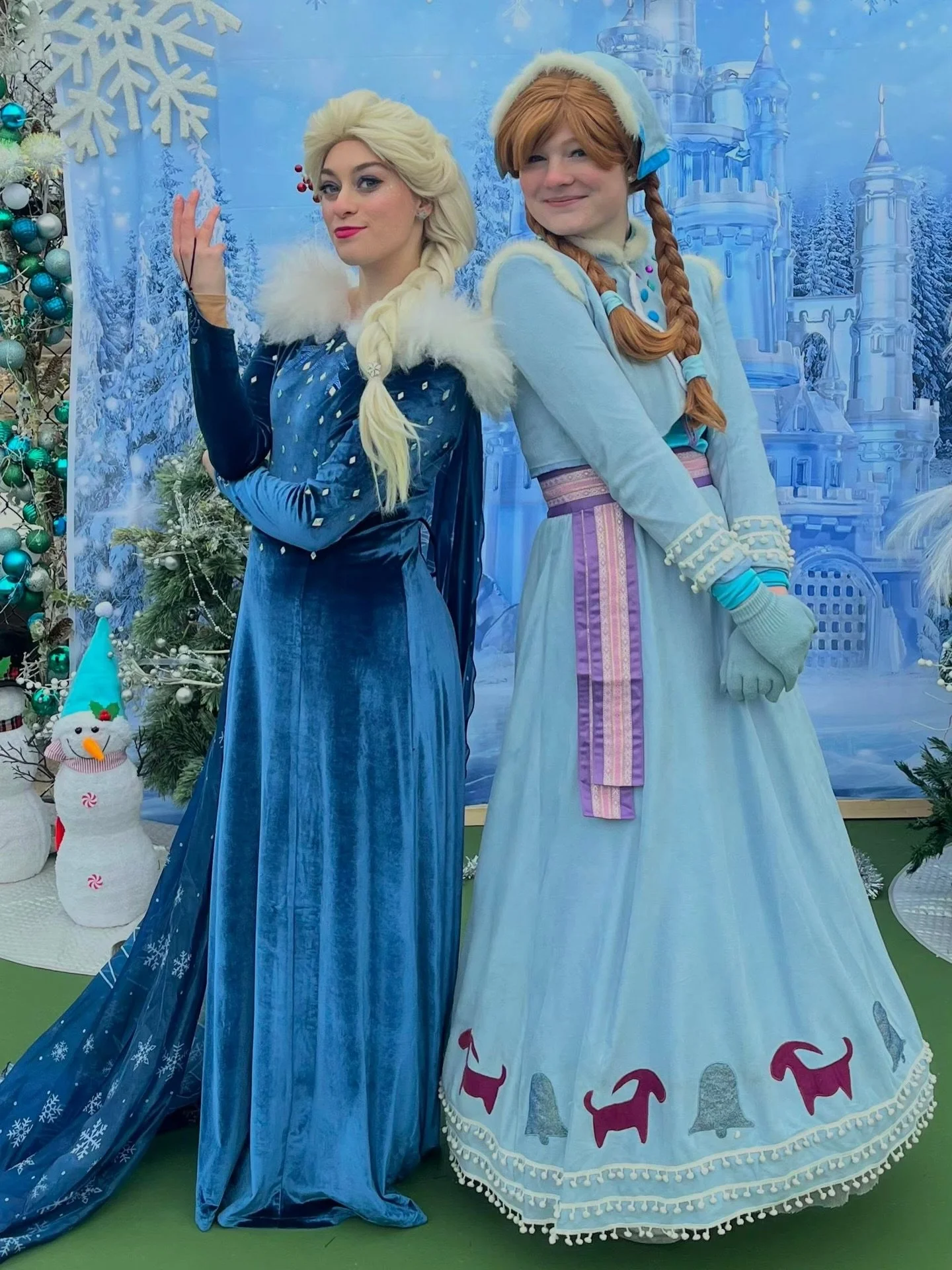 ❄️Our Snow Sisters had a wonderful time at @cityofsherwood_ar_gov Winterfest!❄️
 
Unforgettable Christmas memories are just a tap away&mdash; bring the magic of the holiday season to life with Fancyful&rsquo;s Snow Sisters!🎄☃️

❗️Don&rsquo;t wait&md